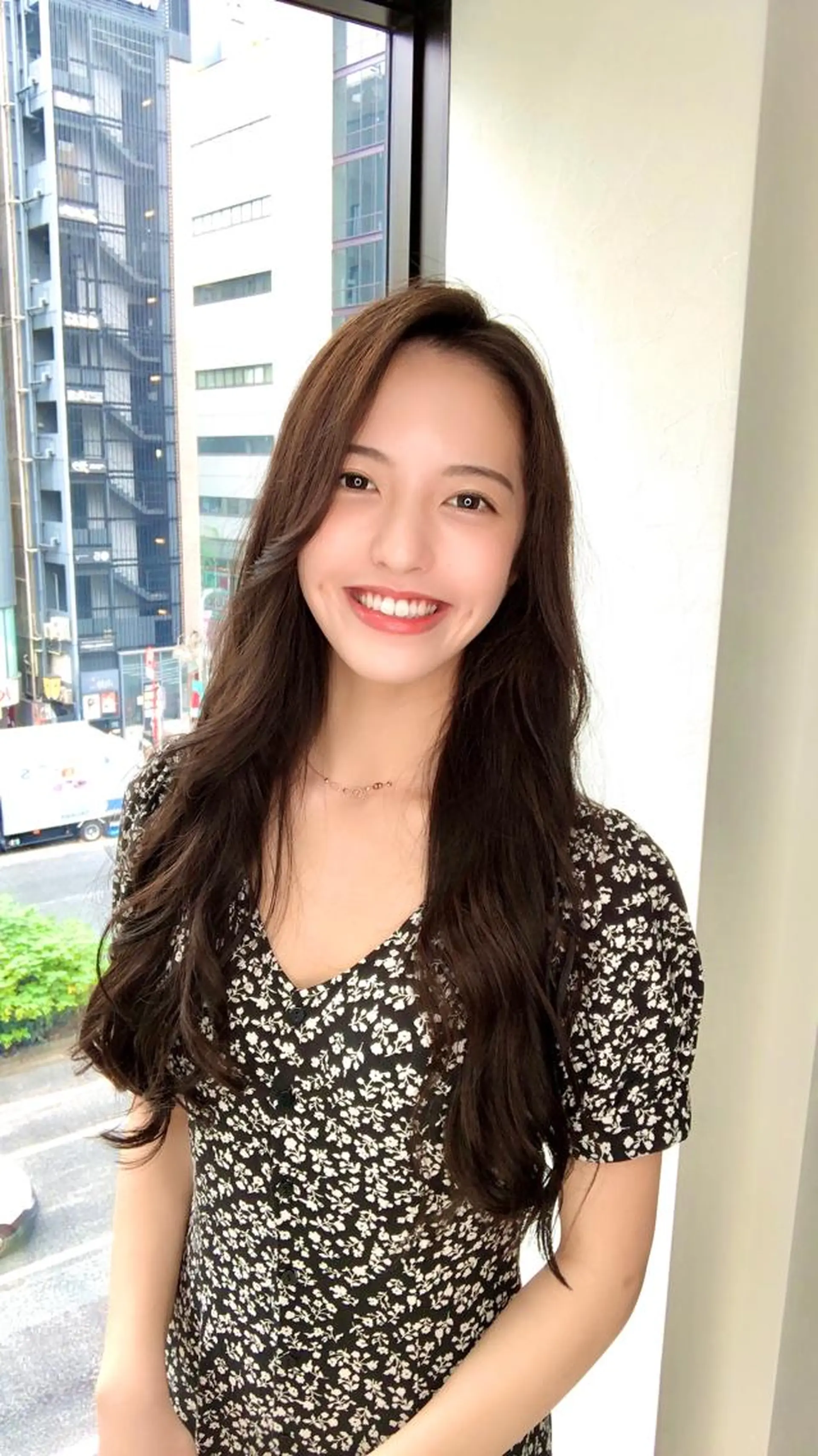 ロング ⭐️韓国髪質改善 レイヤー⭐️亀山努のヘアスタイル