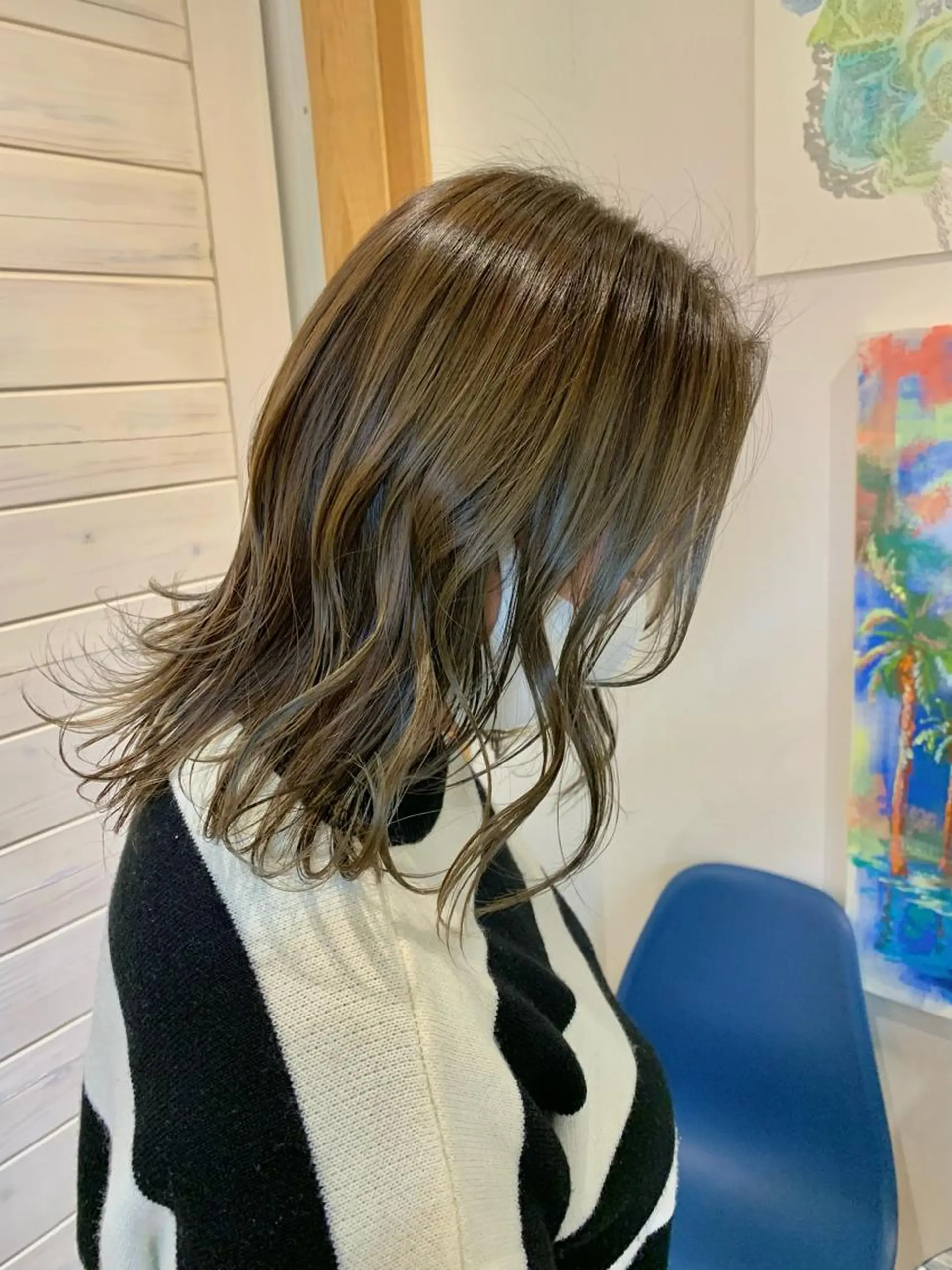 ミディアム カラー アッシュ 田中 愛梨のヘアスタイル