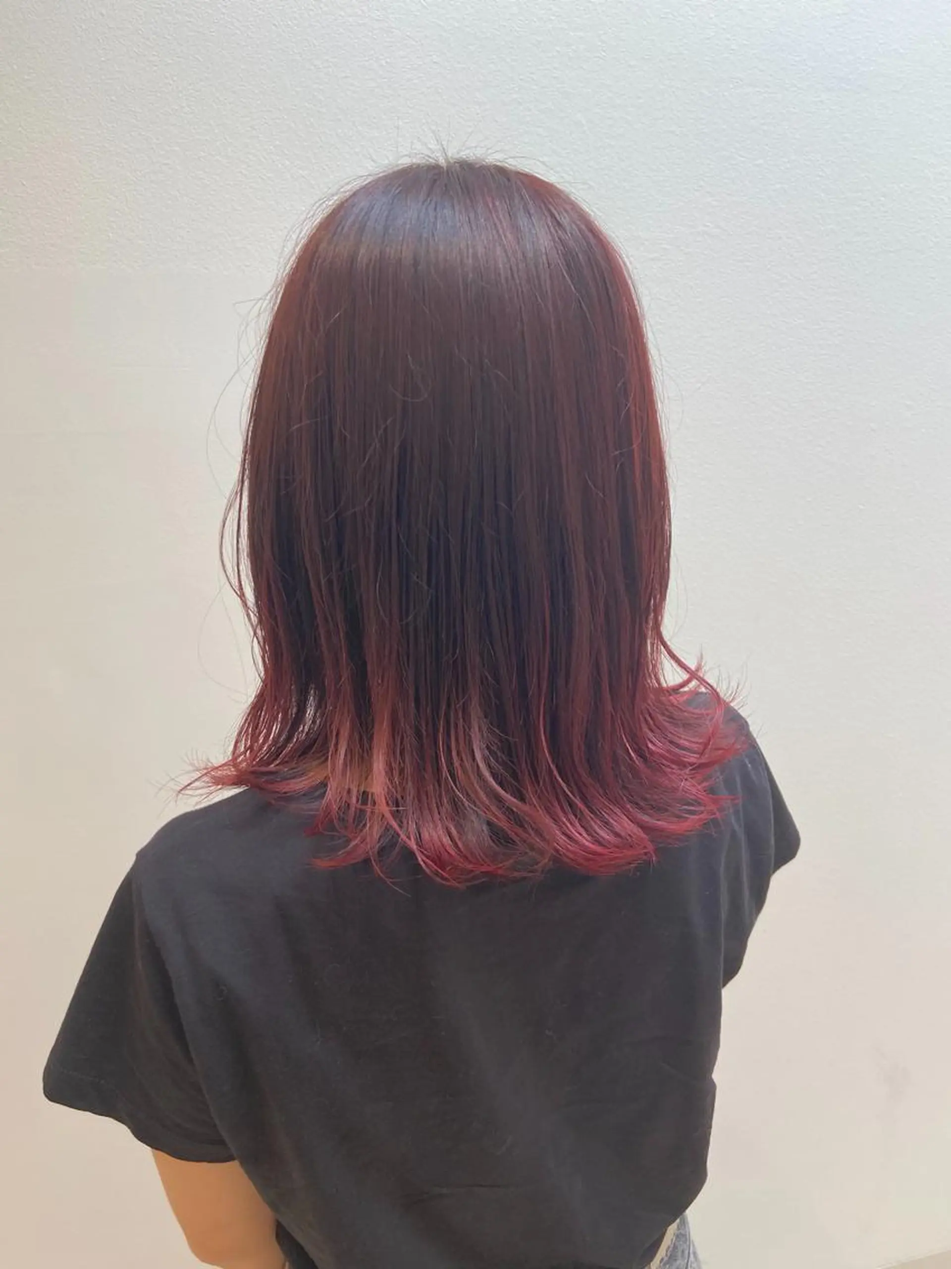 ミディアム loca by tree所属・うる艶暖色カラー HARUNAのヘアスタイル