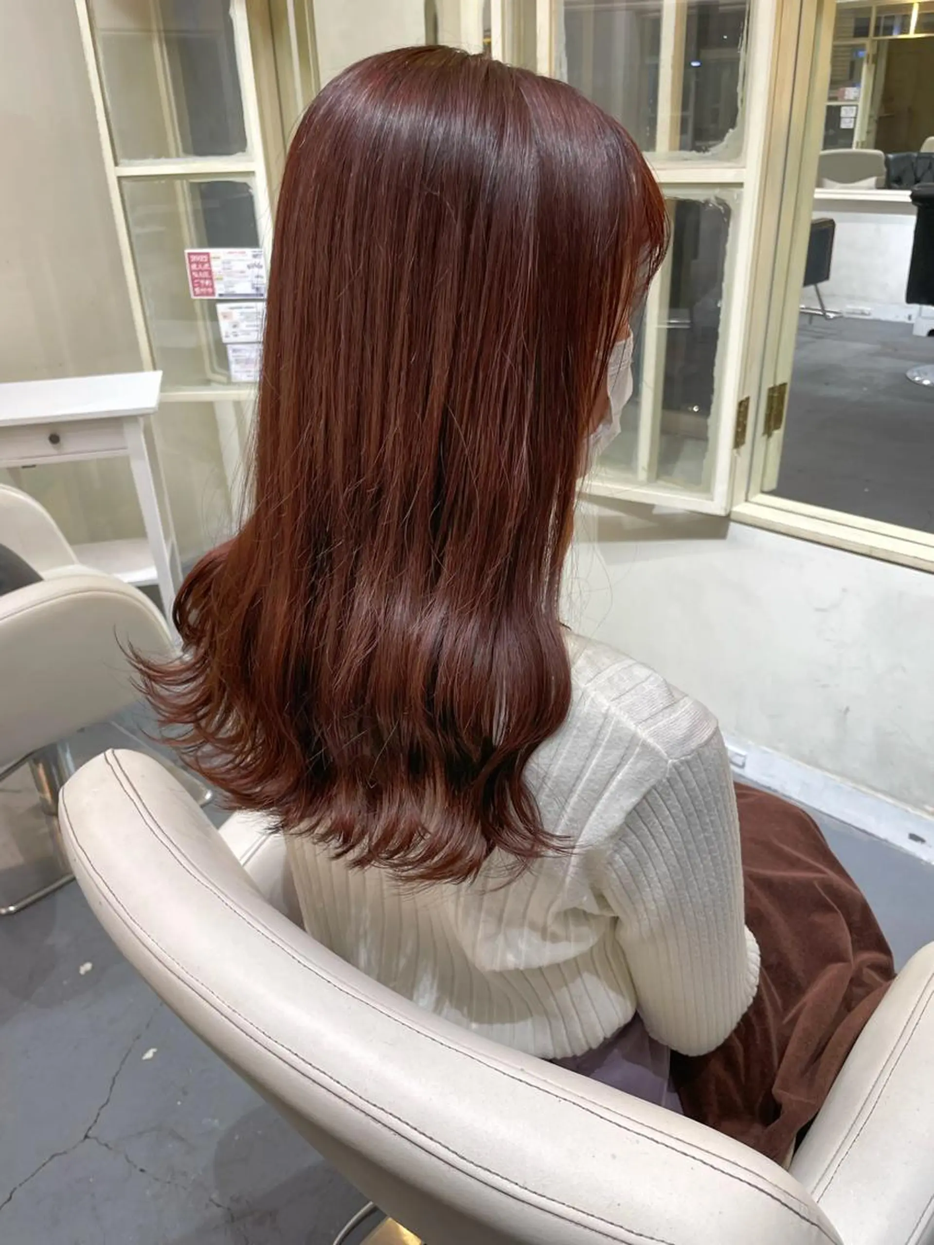 セミロング カラー ヘアカラー ぱつっとボブ 古家 佑真のヘアスタイル