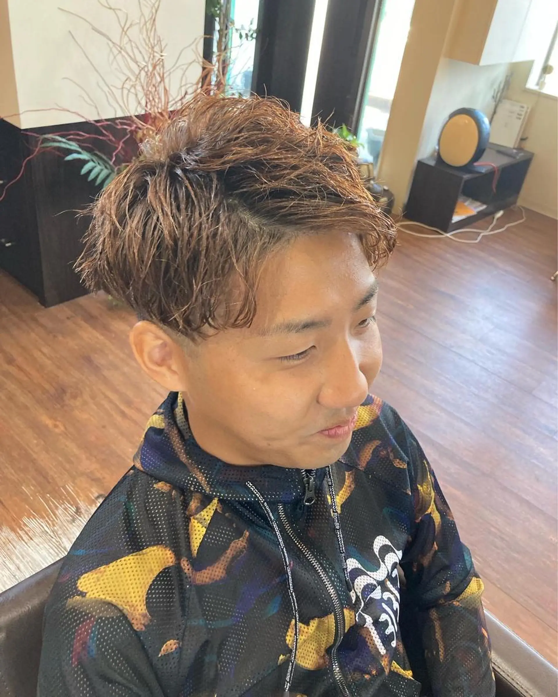 ショート メンズ メンズパーマ メンズツイストパーマ ツイストパーマ パーマが得意な【最高 悠斗】のヘアスタイル