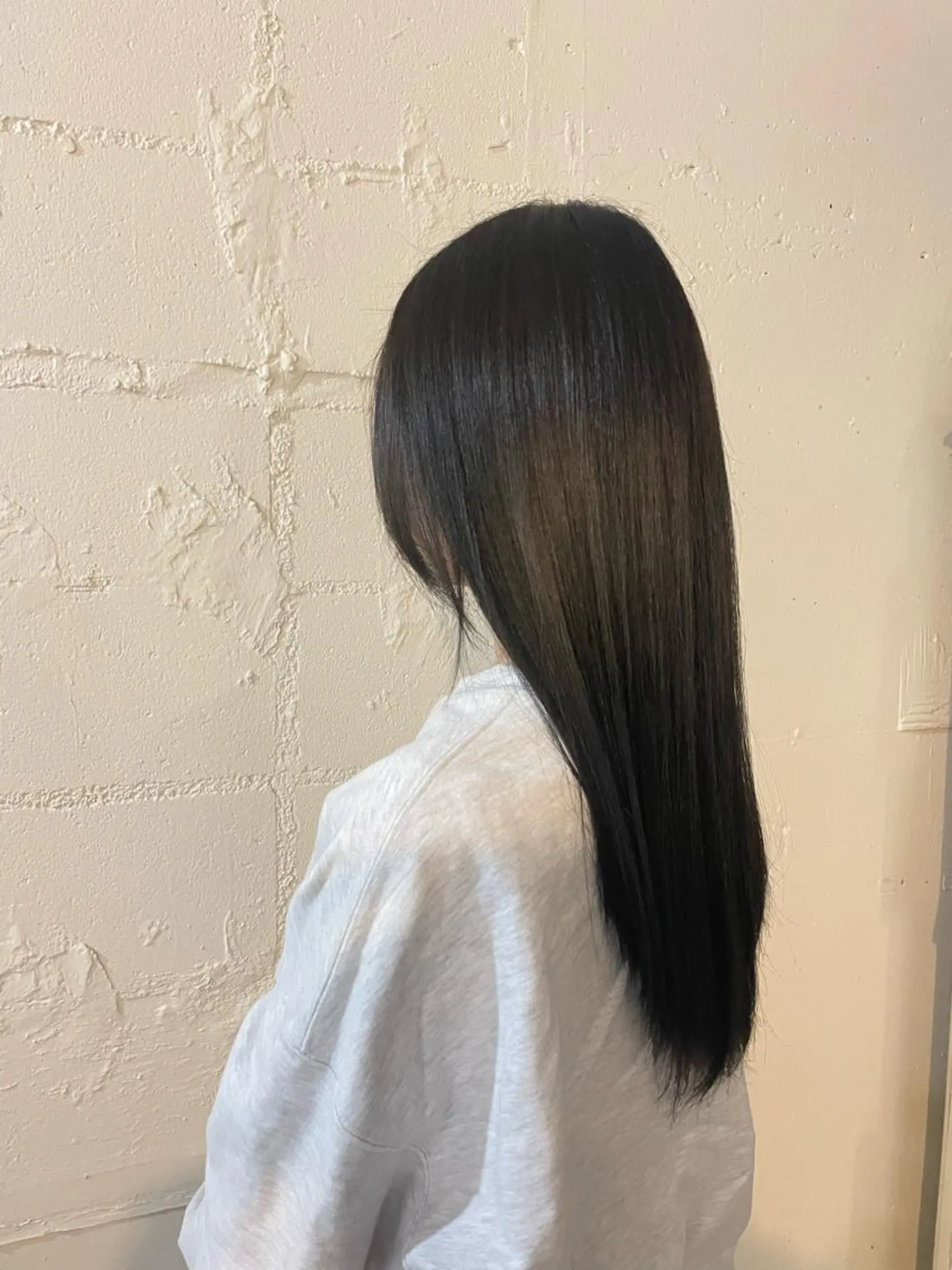 ロング カラー アッシュ 透明感カラー 瀬川 夏緒のヘアスタイル
