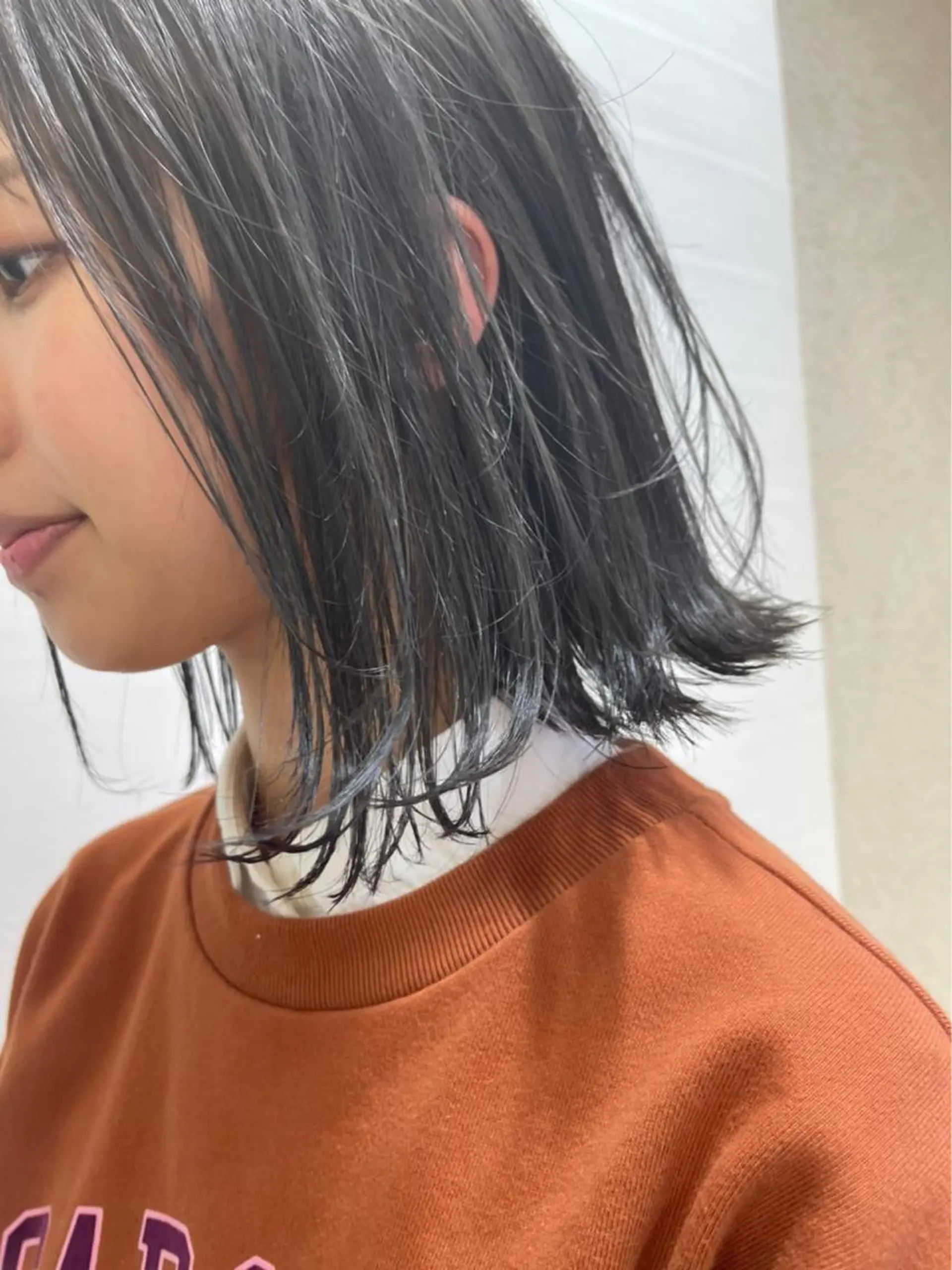 ミディアム カラー MODEks eau 佐藤優志のヘアスタイル