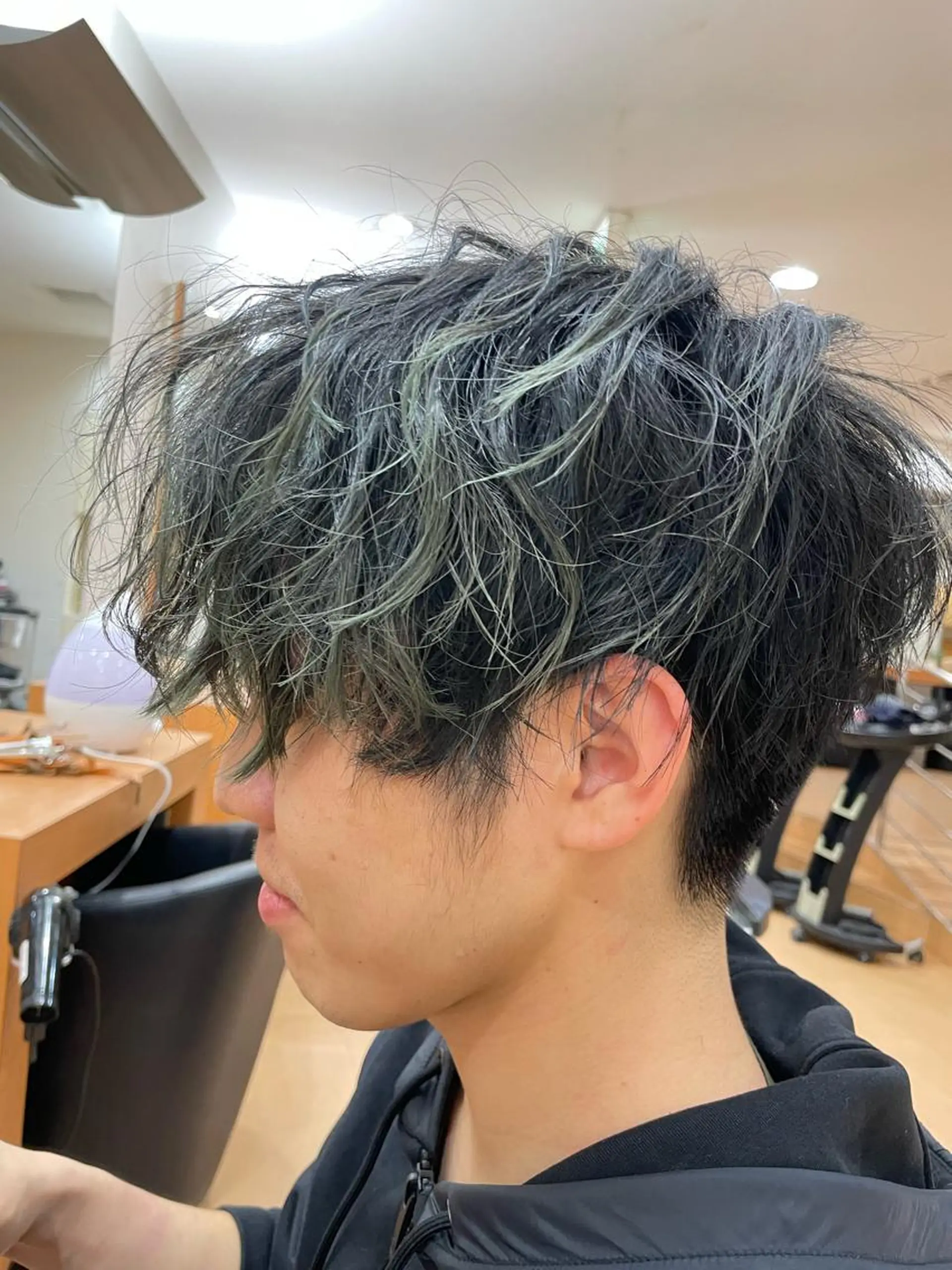 メンズ mod'shair船橋所属・ムロオカ ヨシキのヘアスタイル