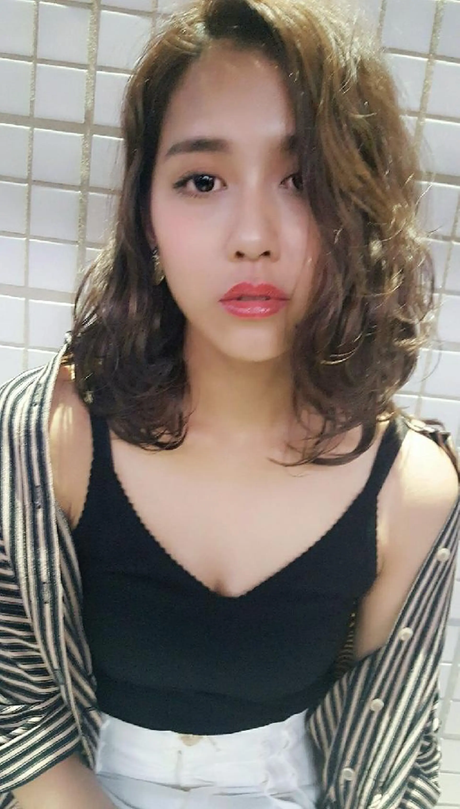 ミディアム カラー ヘアアレンジ ブラウンカラー ラベンダーカラー ラベンダーブラウン 秋山 幸太のヘアスタイル