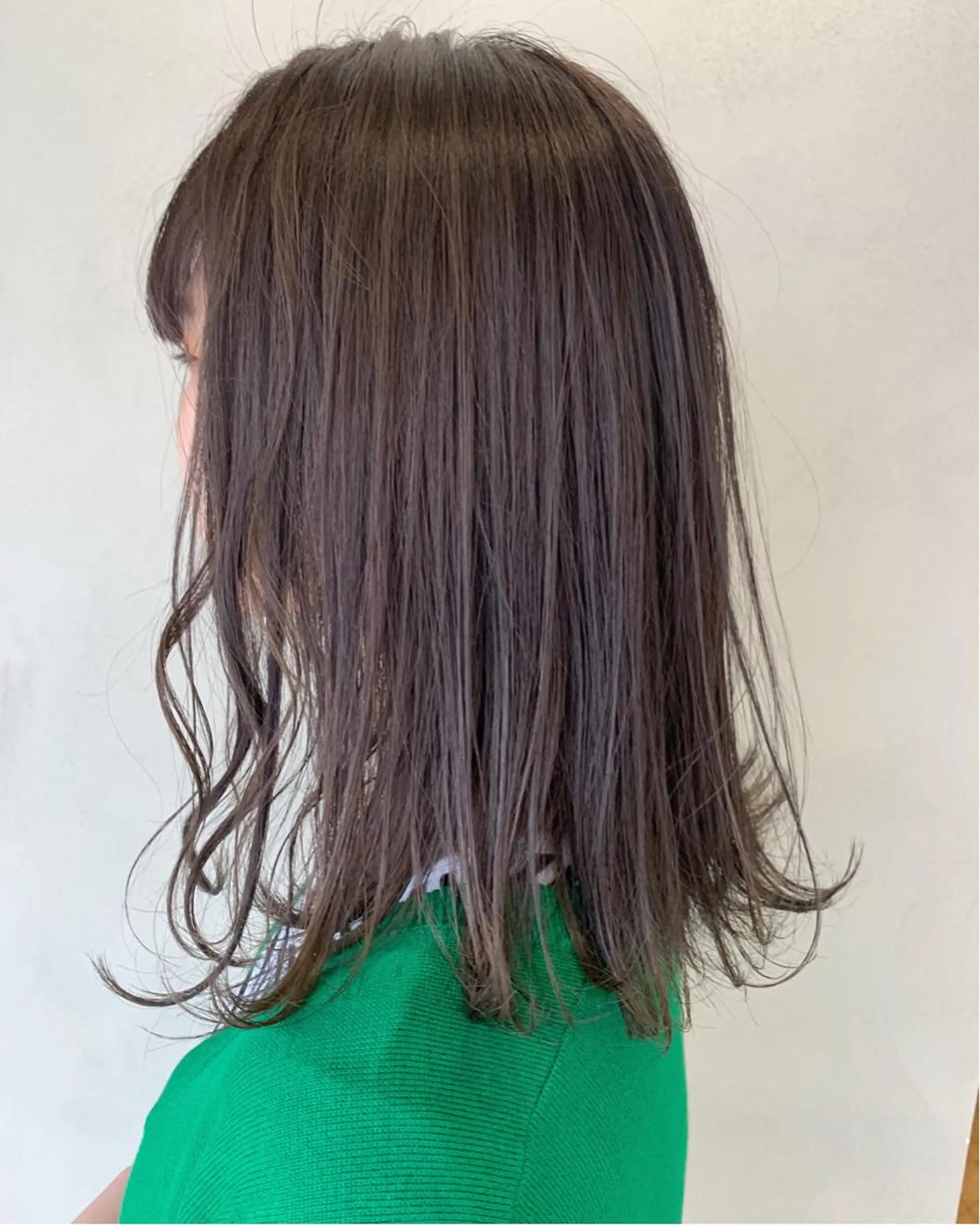 ミディアム カット 原 菜帆のヘアスタイル