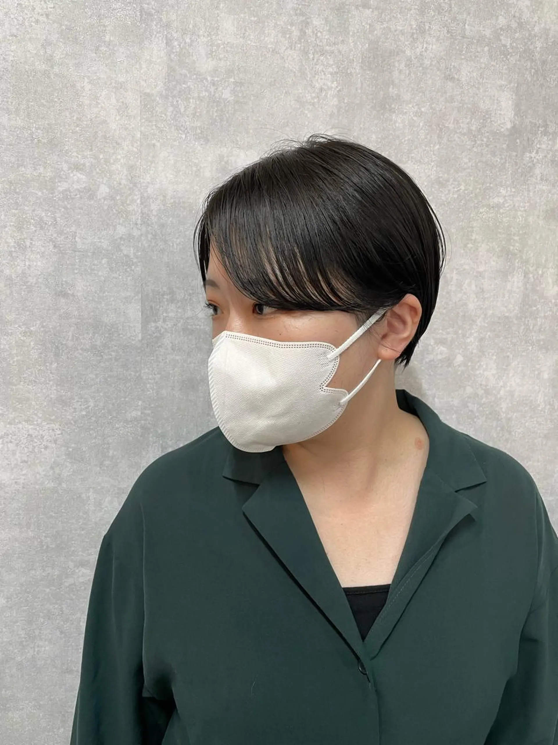 ショート 切りっぱなしボブ ショートボブ ハンサムショート 丸みショート アッシュ C’LD hair  produce /シールドヘア所属・モテ髪/ボブ/ショー ト/アダチフウトのヘアスタイル