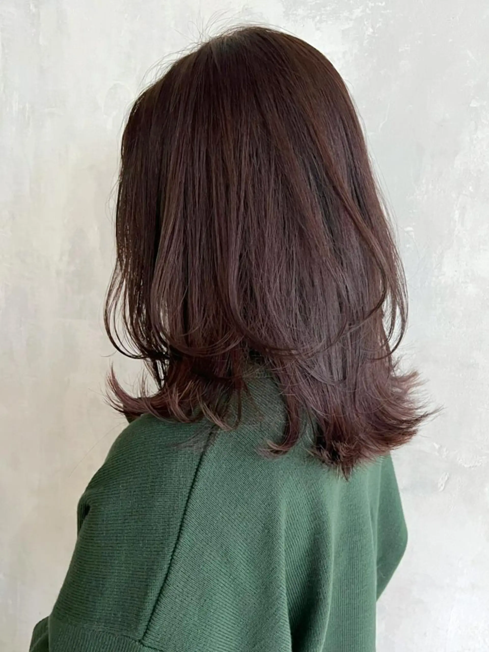 ミディアム カラー パーマ ヘアアレンジ ボルドーカラー レイヤーカット ITbyALBUM 藤沢店のヘアスタイル