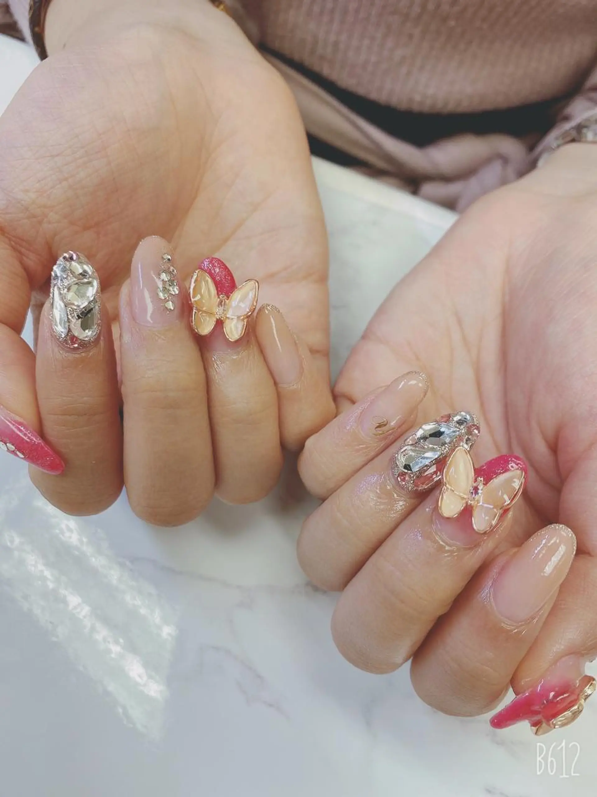 ショート ハンドネイル JNA認定講師🌸 RIEのネイルデザイン