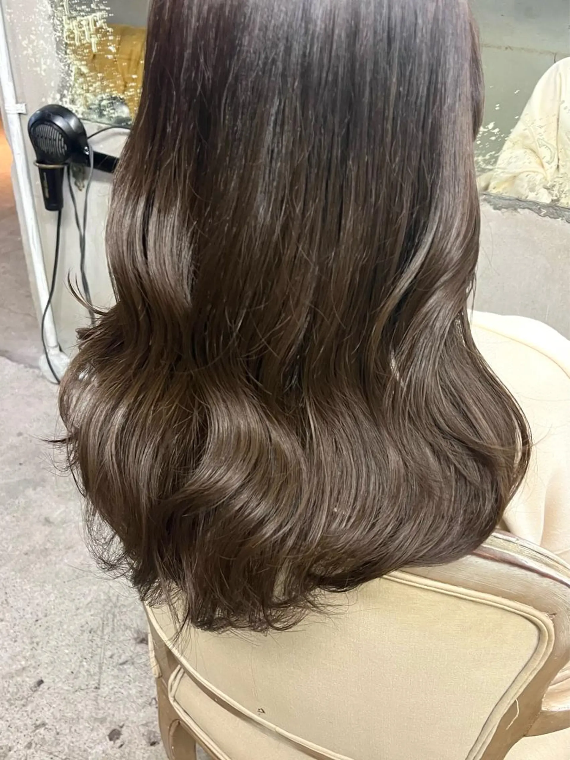 セミロング カラー ヘアアレンジ ベージュカラー ダブルカラー グレージュ ミルクティーベージュ ミルクティーグレージュ ベージュ/グレージュ 🤍奥開梨恵のヘアスタイル