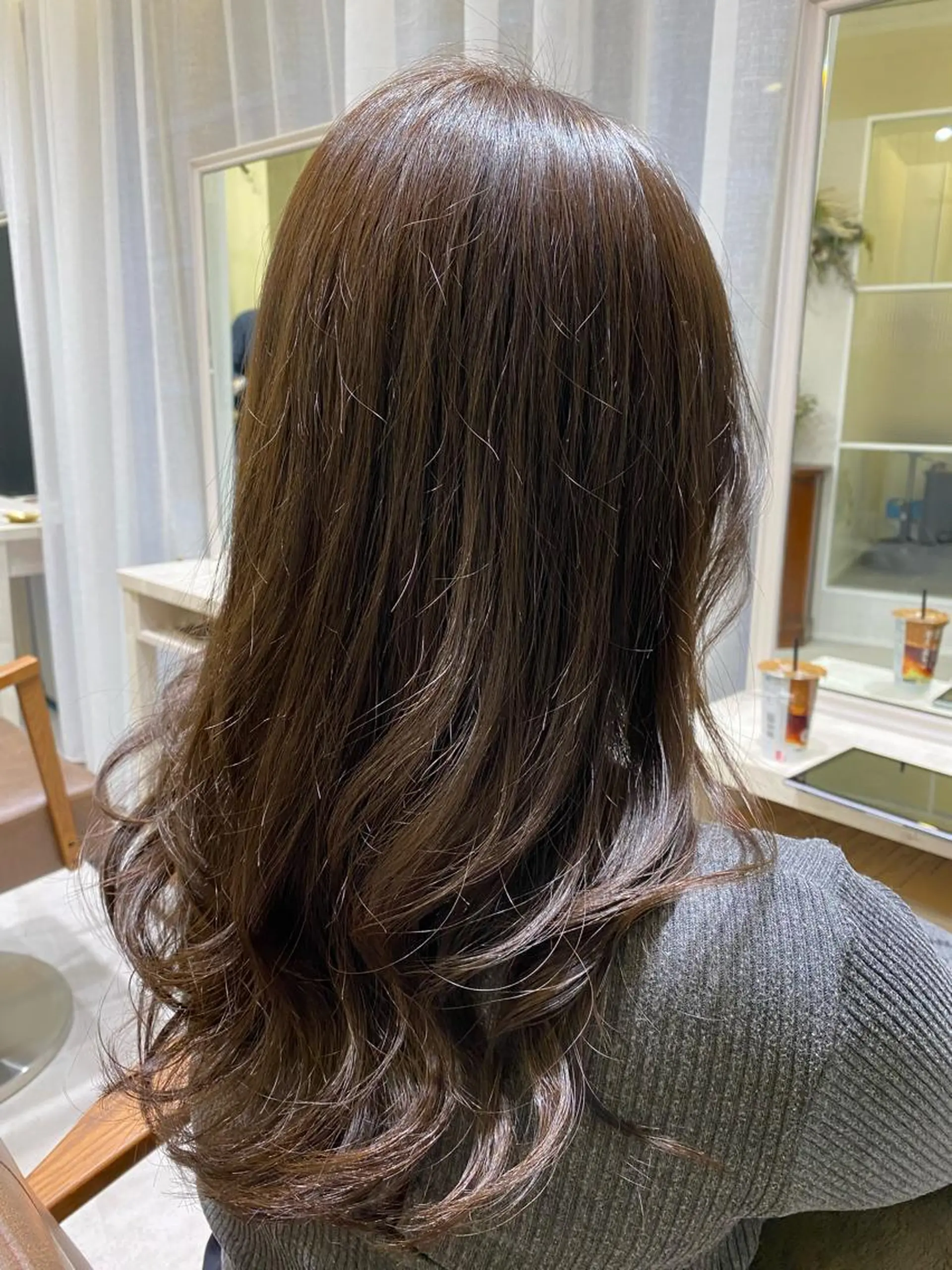 ロング ヘアカラー 大久保 優香のヘアスタイル