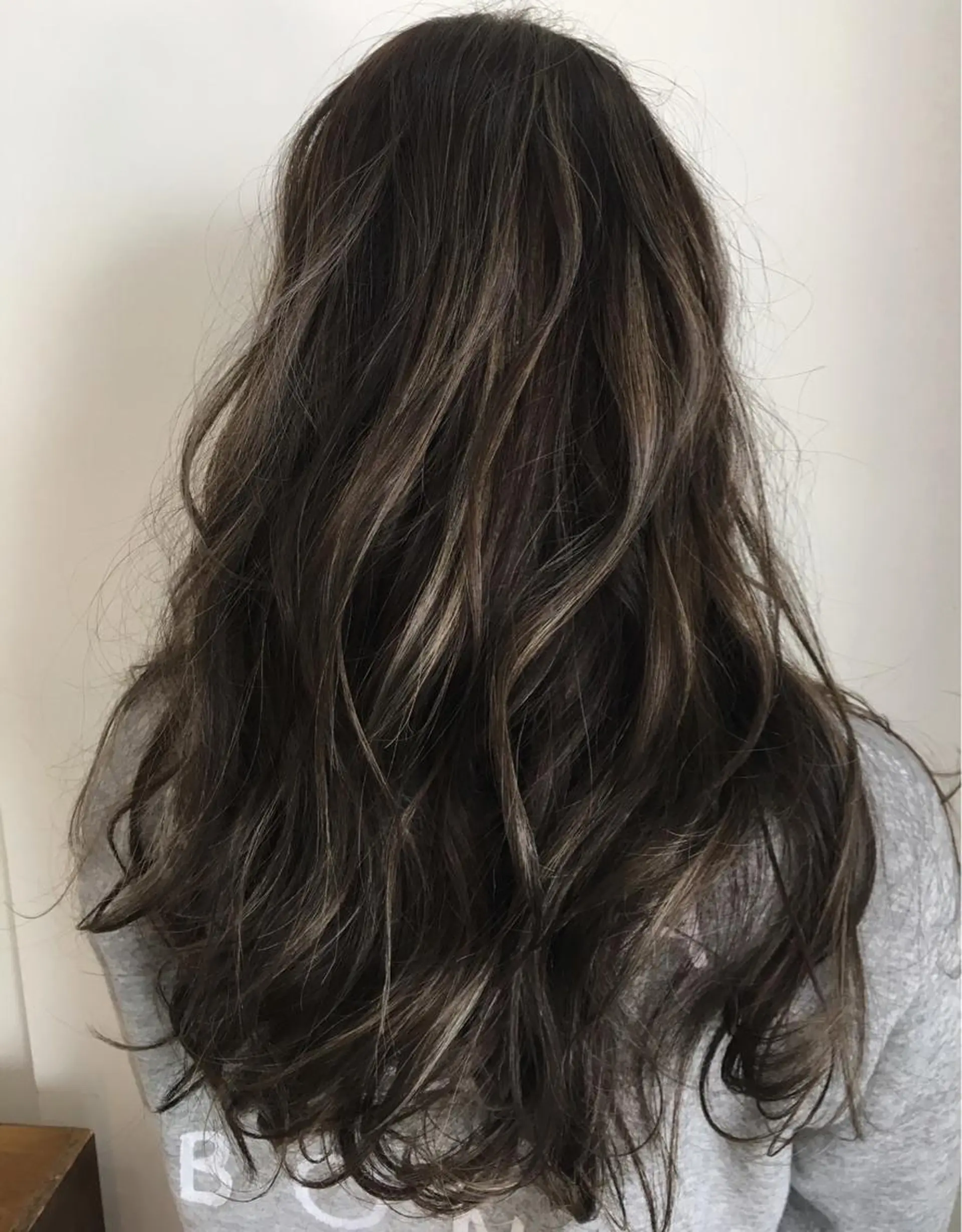 カラー Batta所属・坂上 岳のヘアスタイル