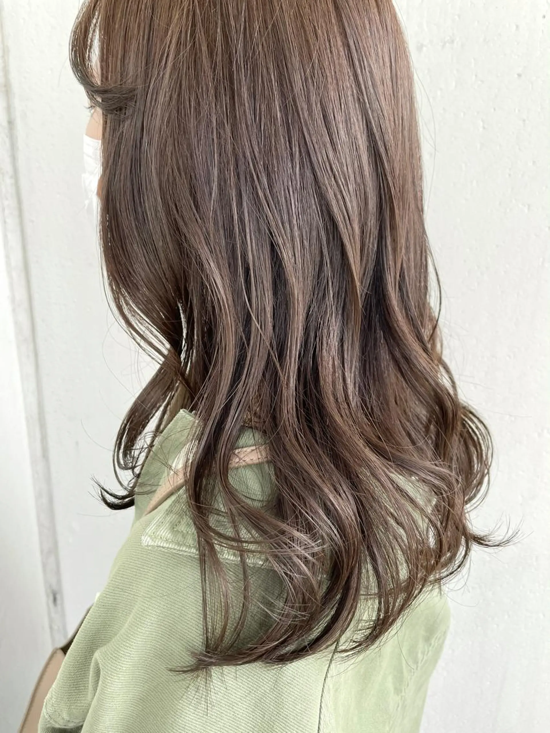 セミロング カラー アッシュ 透明感カラー オリーブアッシュ カット ヘアカラー トリートメント 卒業式受付中🌻 肥田亜沙美のその他イメージ