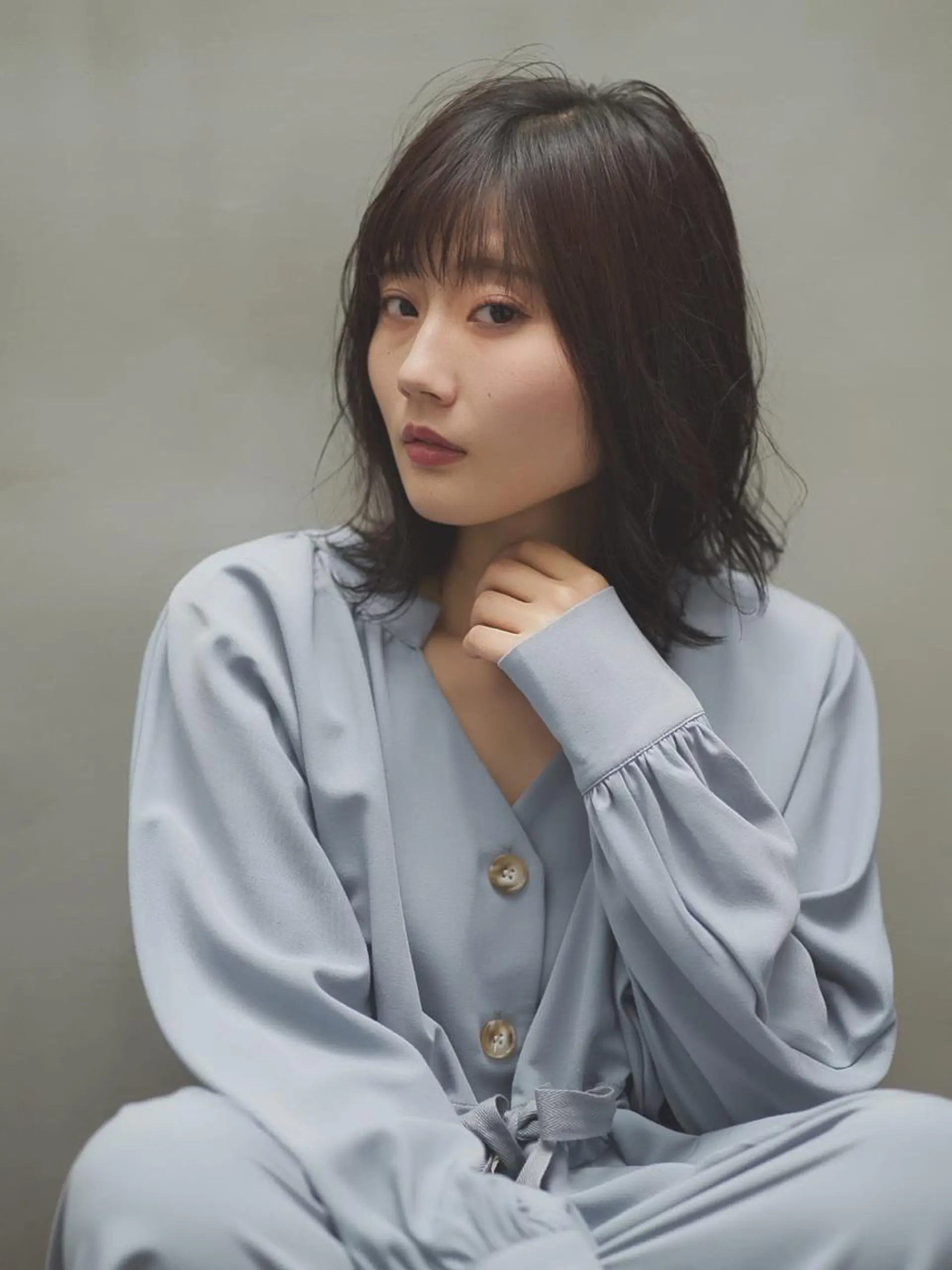ミディアム 萩原 仁のヘアスタイル