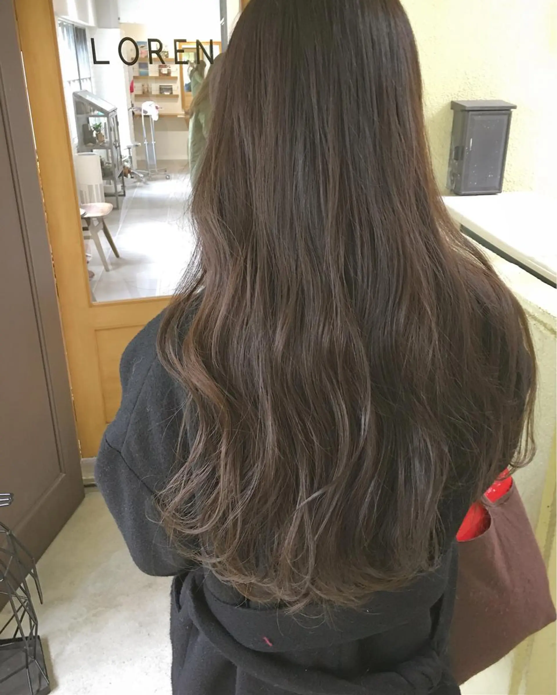 ロング カラー 🤍LOREN エリコ🌈のヘアスタイル