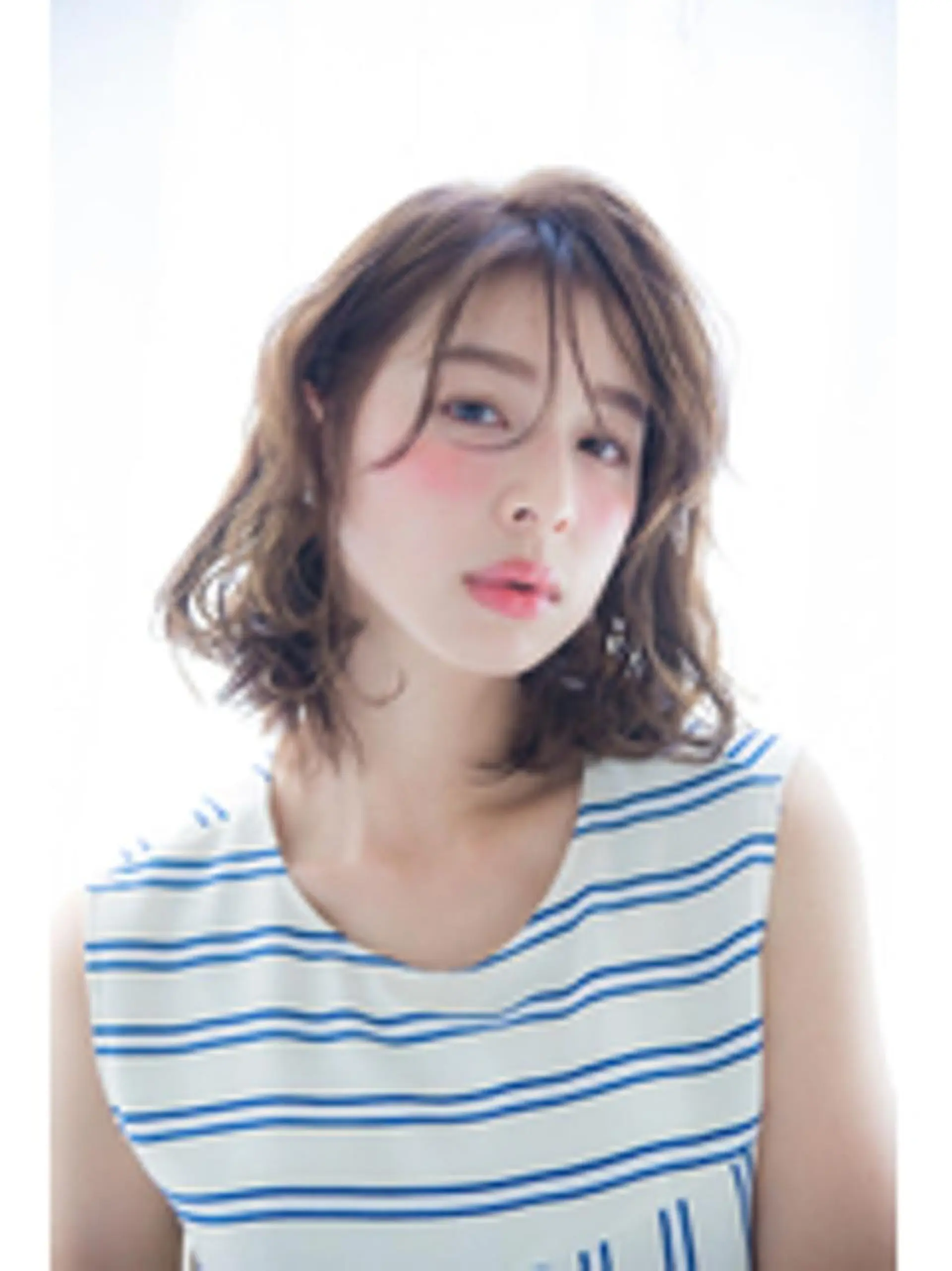 ミディアム FUNIC style-Gのヘアスタイル