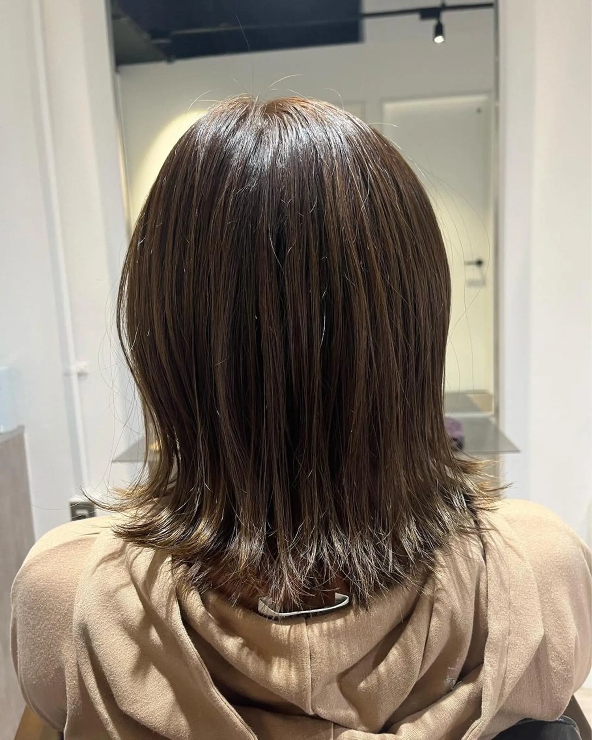 ミディアム カラー ダークグレー ダークグレージュ グレージュ ボブ 外ハネヘア カット ヘアカラー トリートメント 🌈透明感カラー🌈 🌟吉田祐介🌟のヘアスタイル