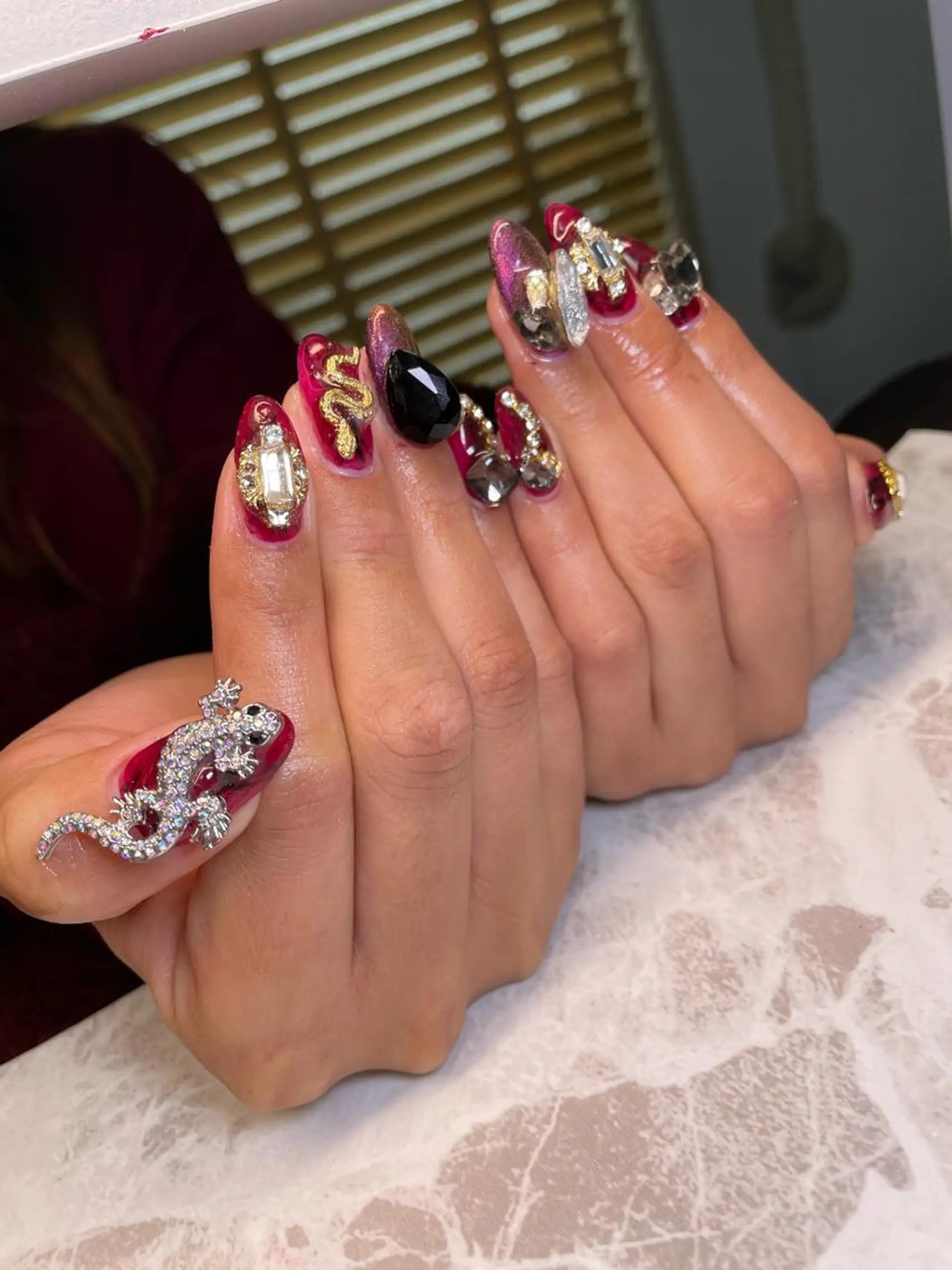 ネイル ハンドネイル YOUTH nails waxing所属・YOUTH natsumiのネイルデザイン