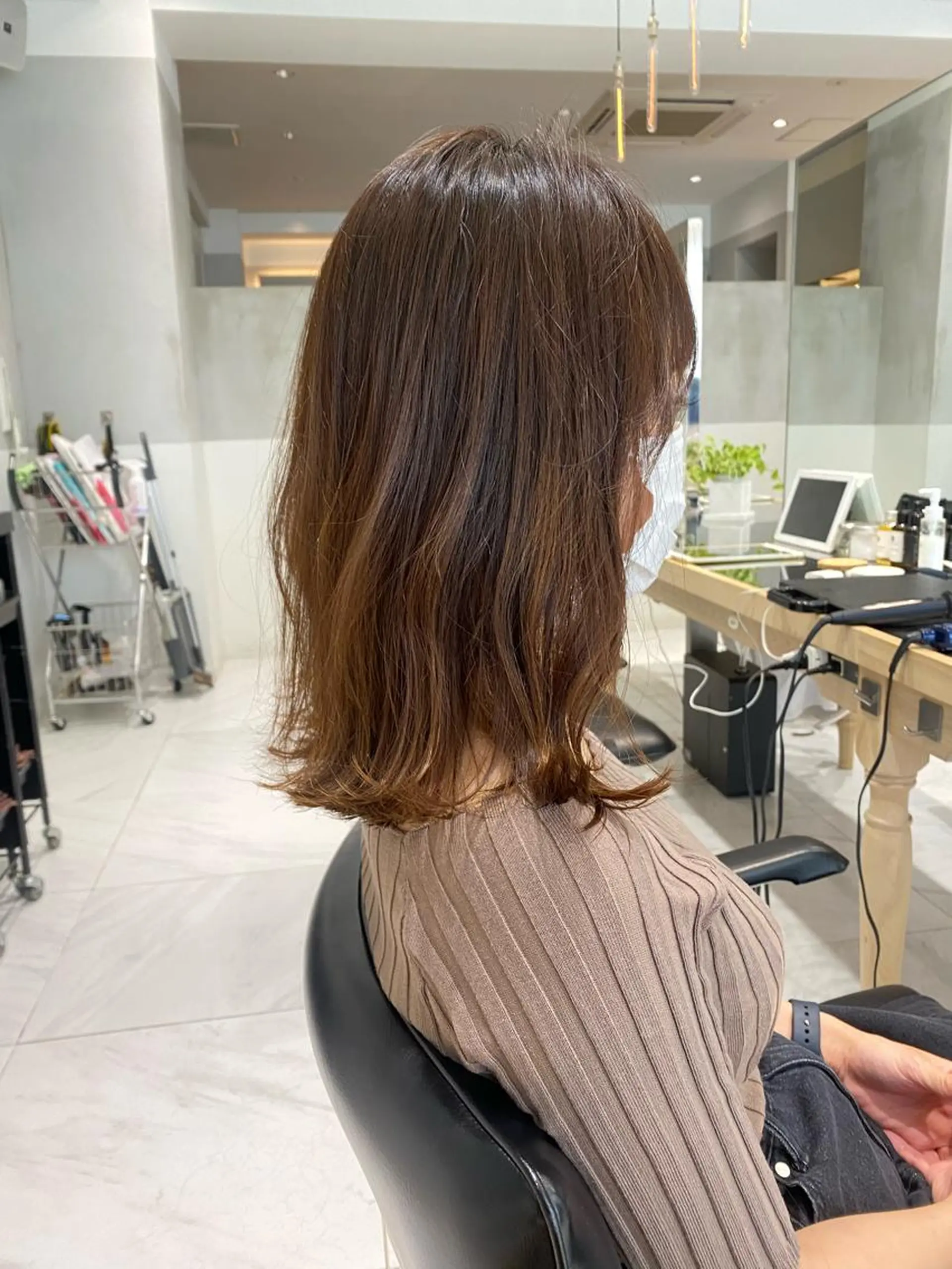 ミディアム 韓国レイヤーカット 🇰🇷mireiのヘアスタイル