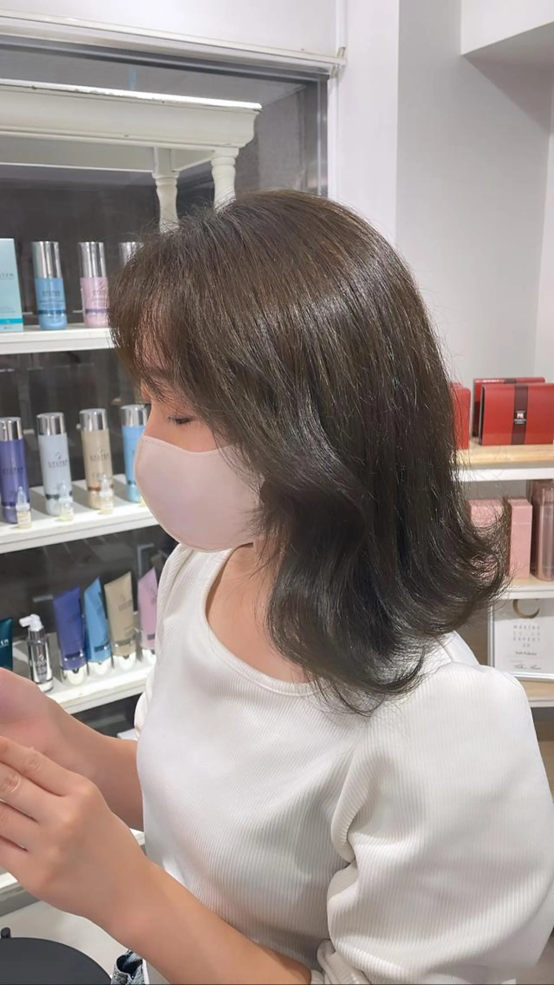 ミディアム カラー ベージュカラー 透明感カラー オリーブベージュ トリートメント CreBiA🎀 ayaのマツエク・マツパデザイン