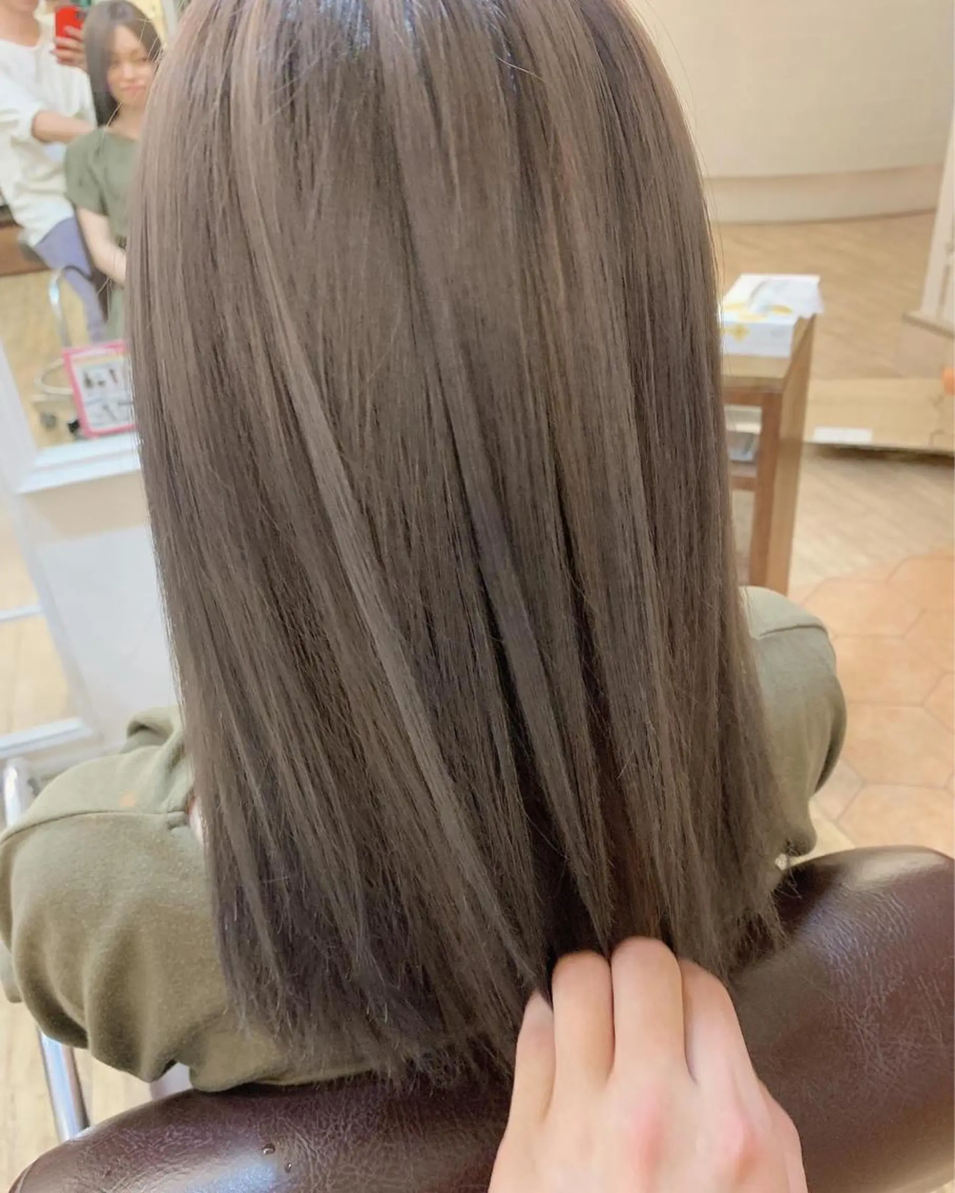 ロング カラー ViVIE所属・VIVIE天神 ブリーチのヘアスタイル
