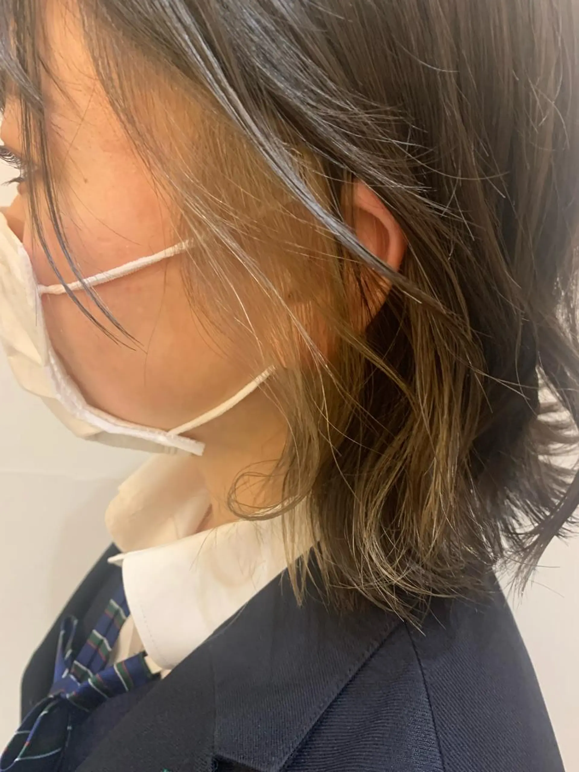 ミディアム カラー 齋藤 志穂のヘアスタイル