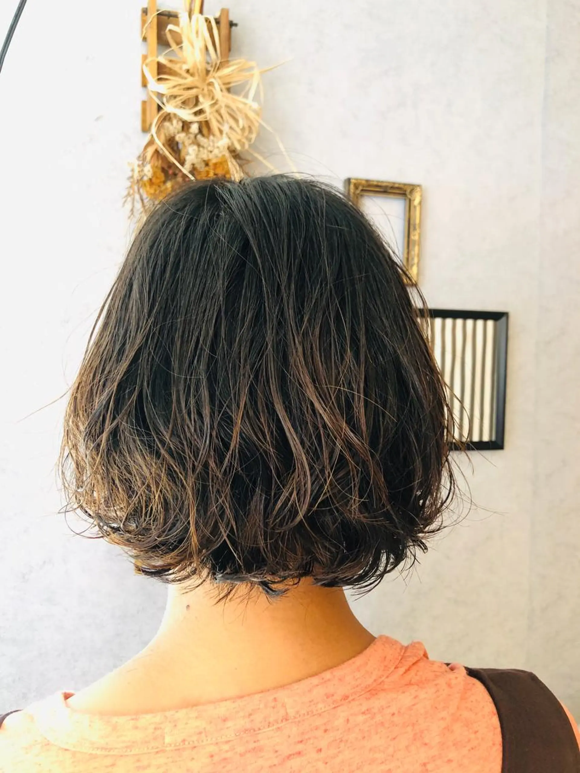 ショート パーマ 本多 美羽のヘアスタイル