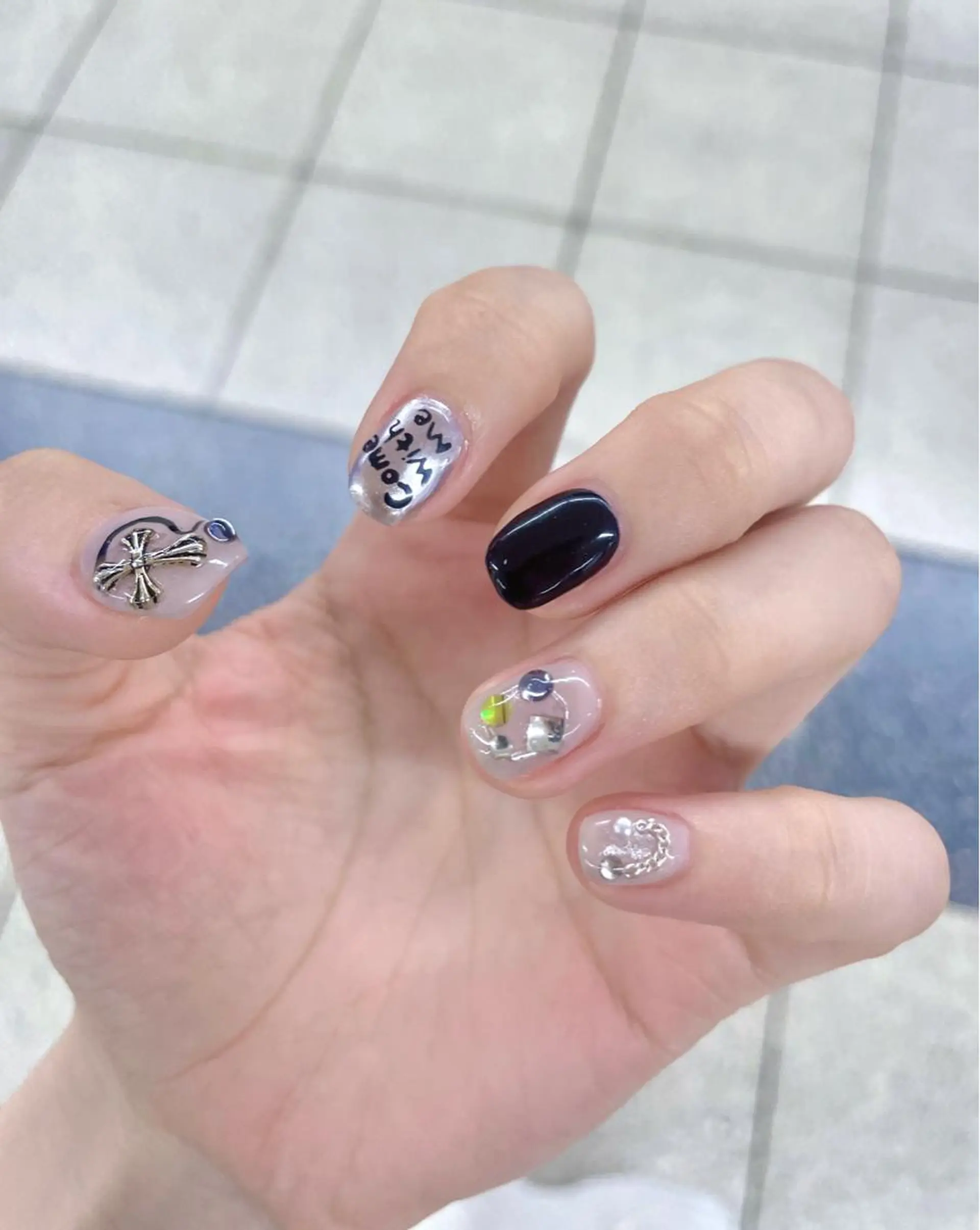 ショート ネイル 持ち込み Kaka Nailsのネイルデザイン
