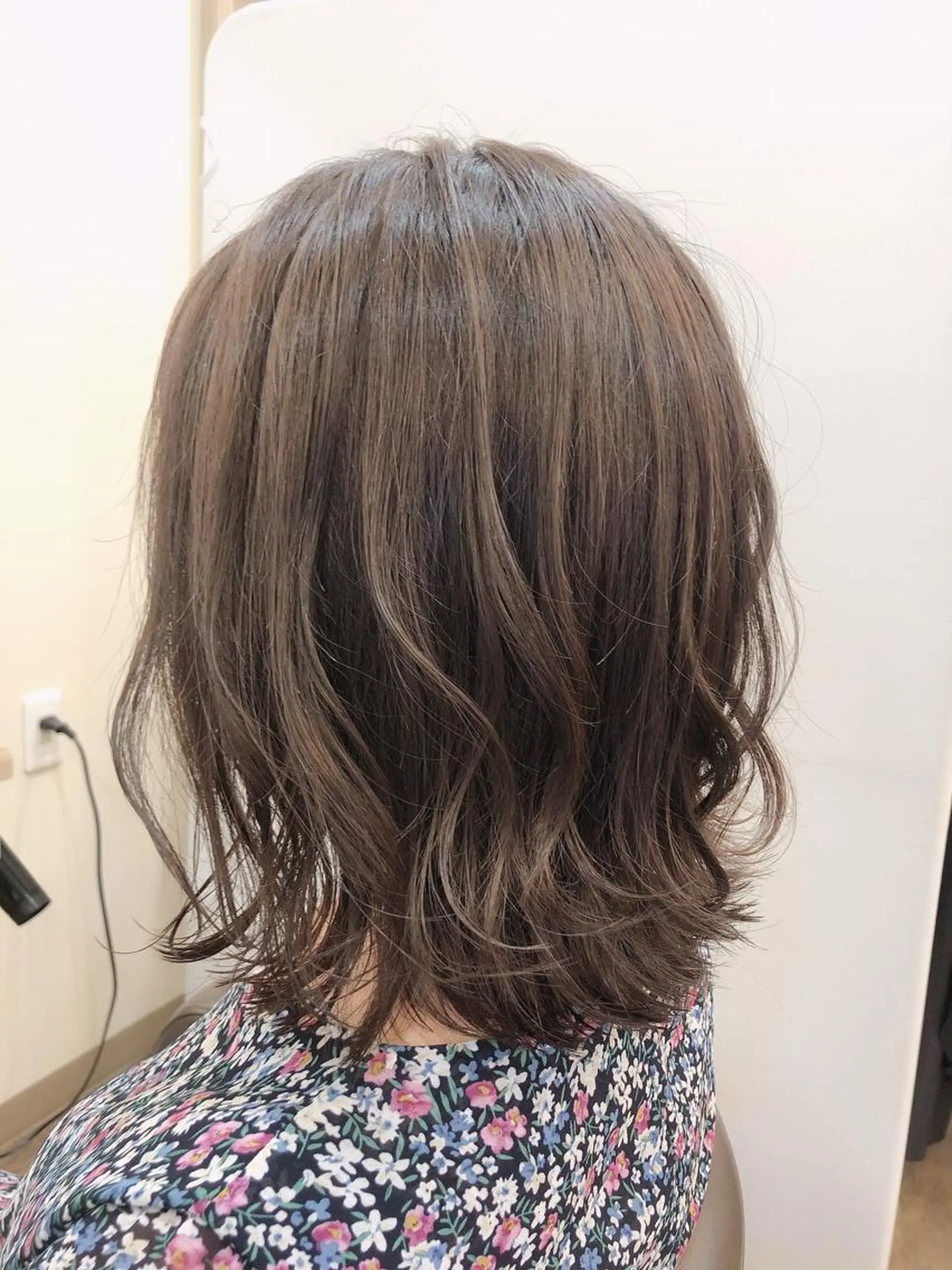 ミディアム カラー ヘアカラー 尚平 髪質改善 大人のデザインカラーのその他イメージ