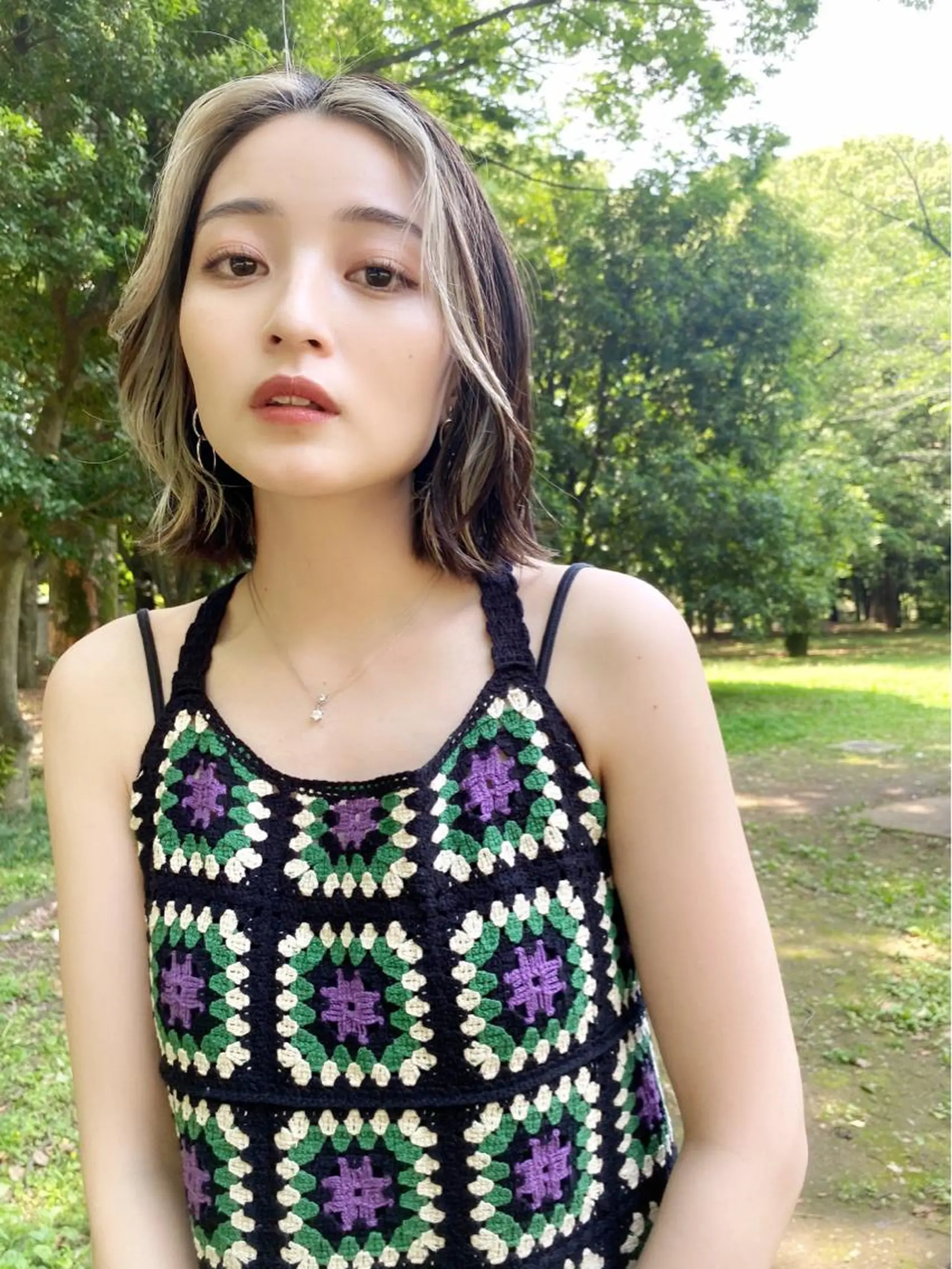 セミロング カラー ヘアアレンジ ブリーチ デザインカラー 顔周りカット ヘアカラー ピンクカラー🩷 ヘアセットＮＯ.1のヘアスタイル