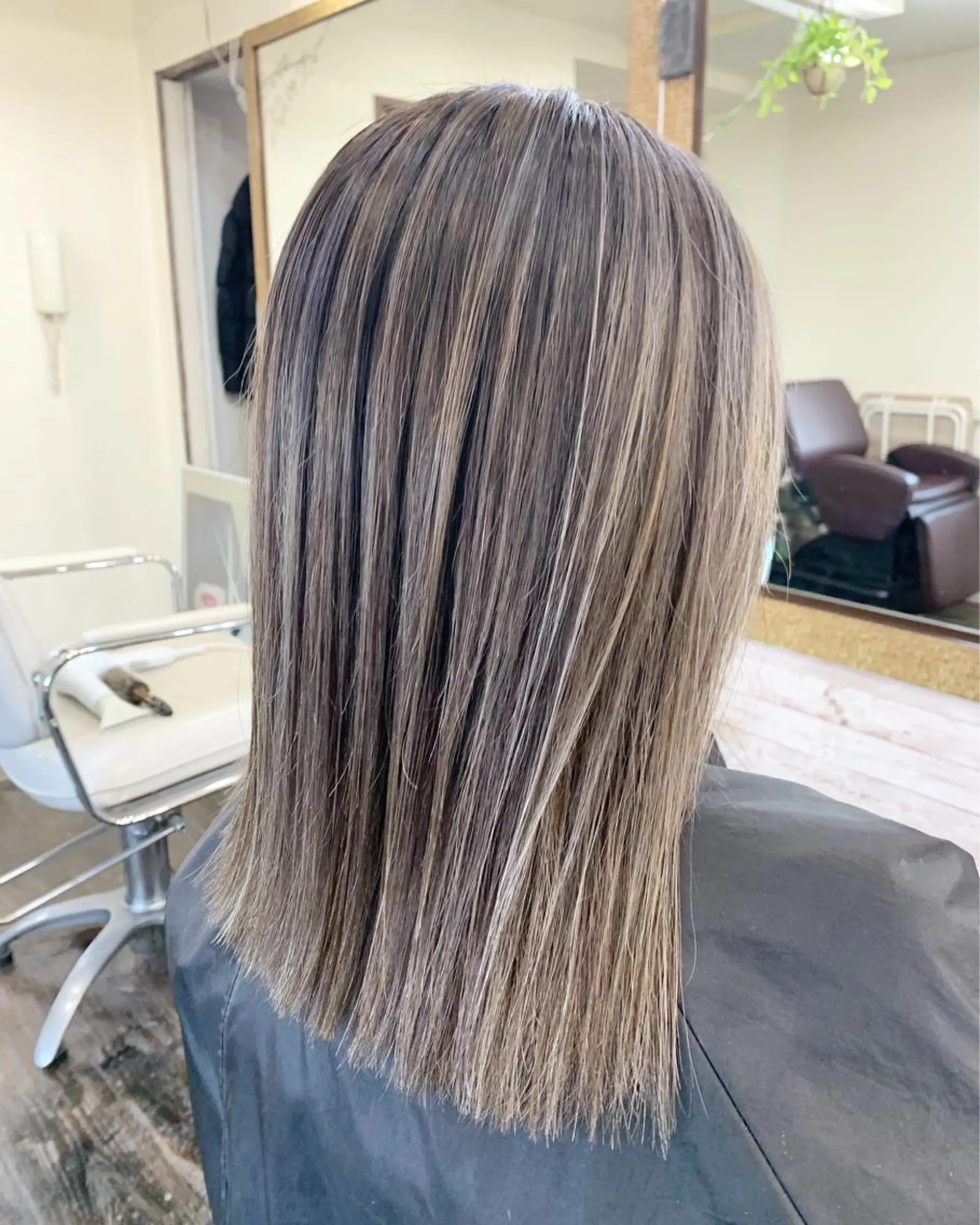 ショート カラー ヘアカラー 渡辺 健太のヘアスタイル