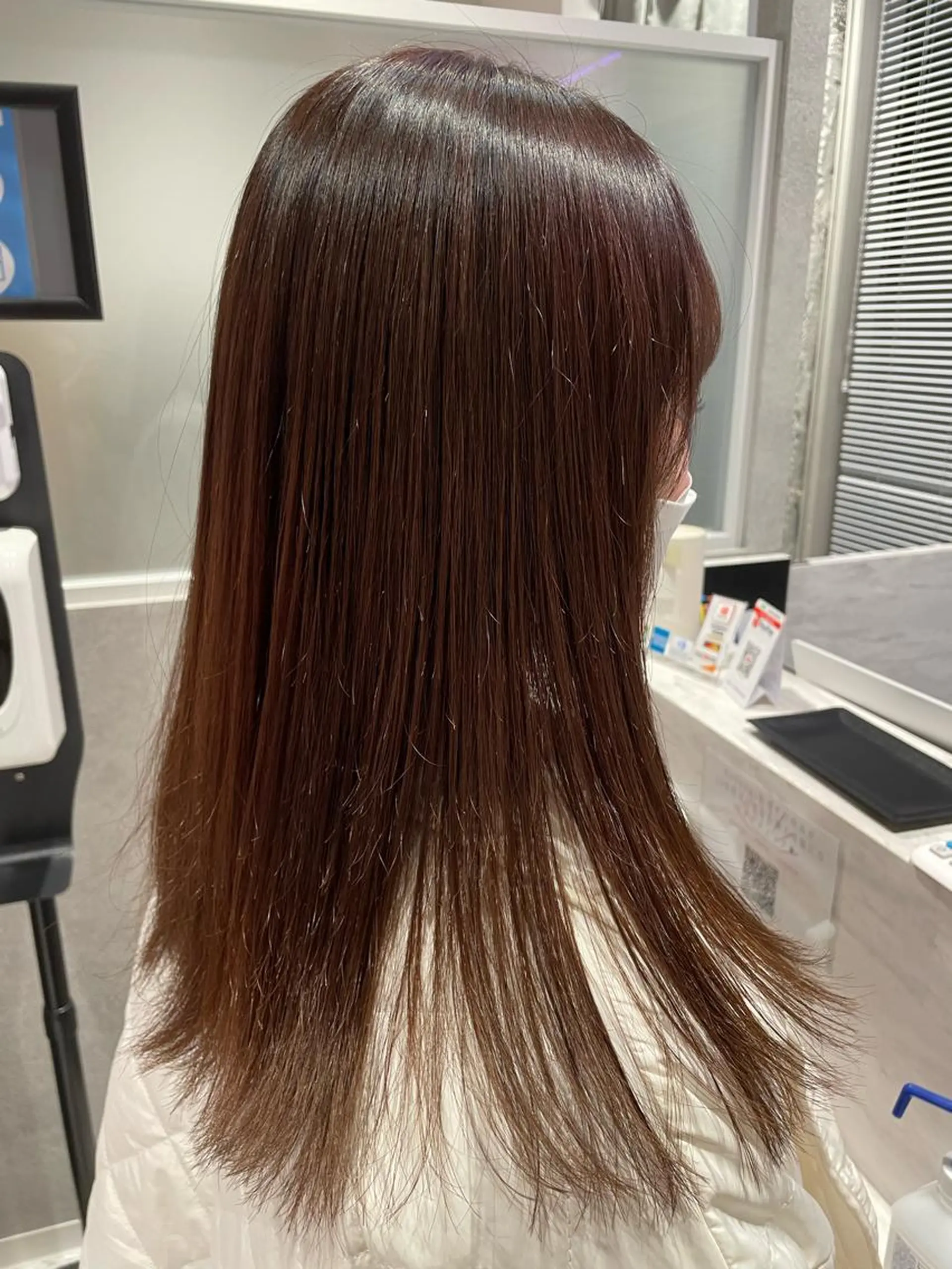 セミロング カラー 黒髪 ブルーカラー ブルーブラック 透明感カラー グレージュ パーソナルカラー 藤本夢のヘアスタイル