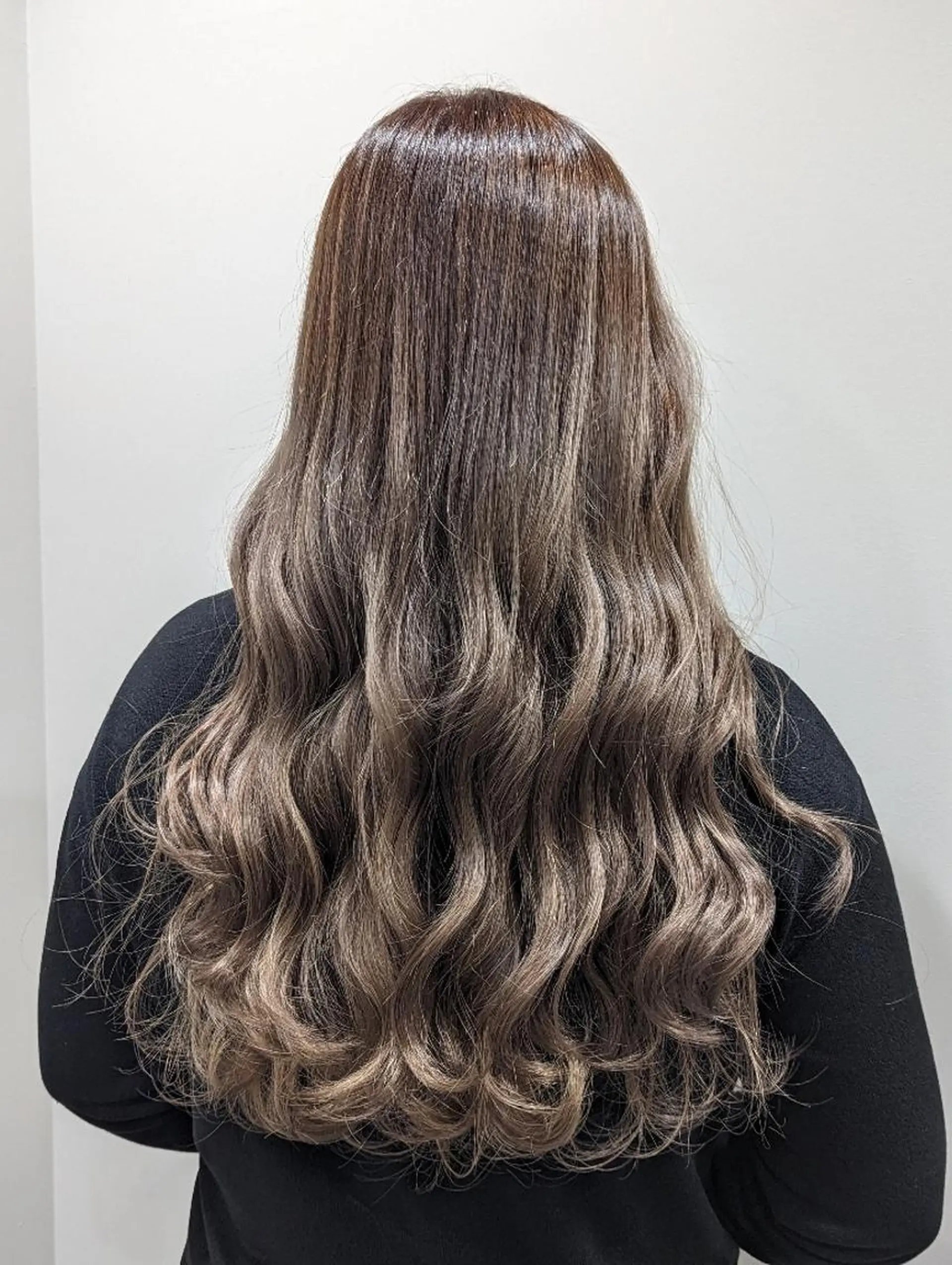 ロング カラー ヘアカラー トリートメント ヘッドスパ 髪質改善アンブリーチ 店長みやけななのヘアスタイル