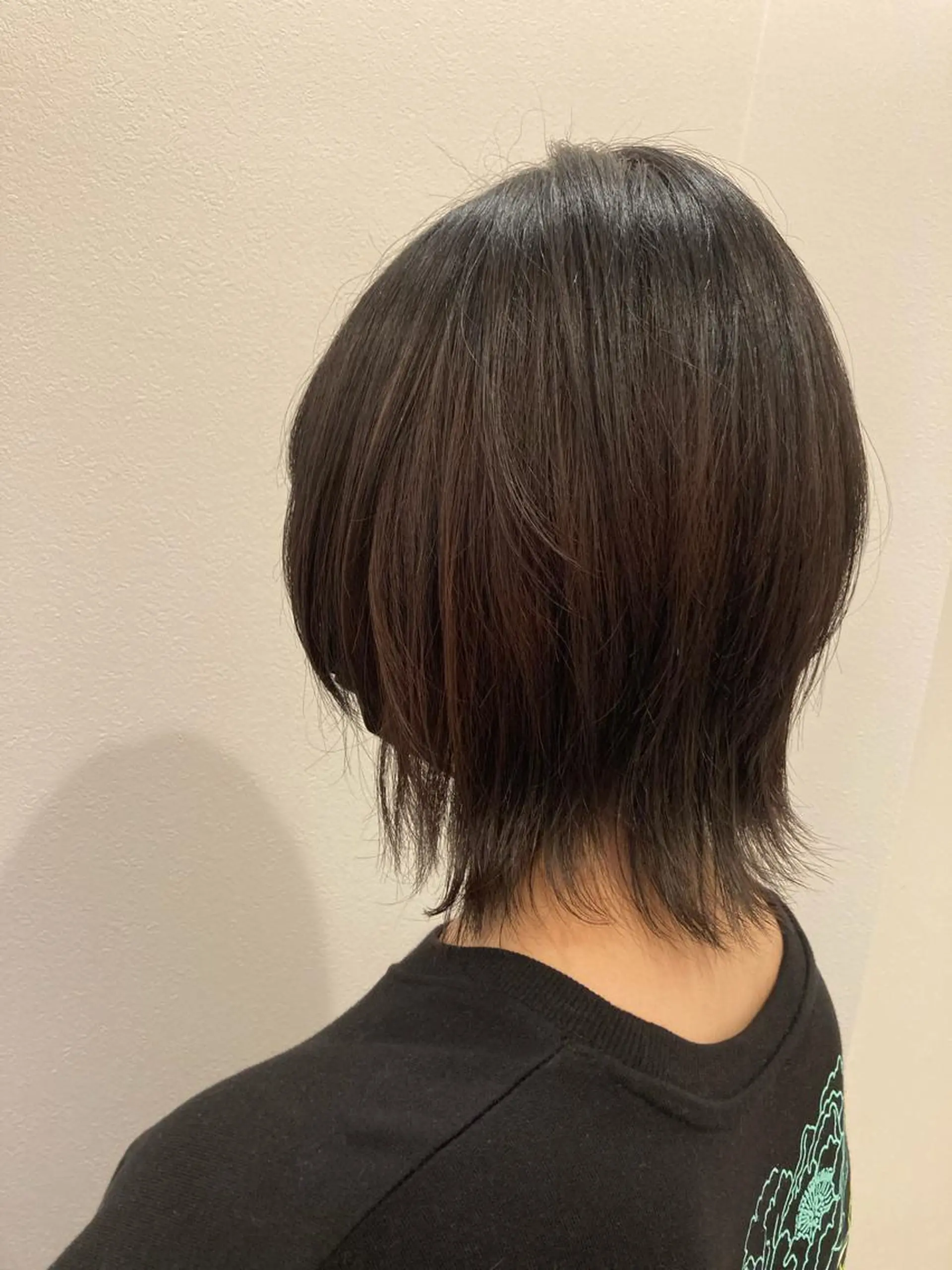 ショート ウルフカット 佐藤 睦月のヘアスタイル