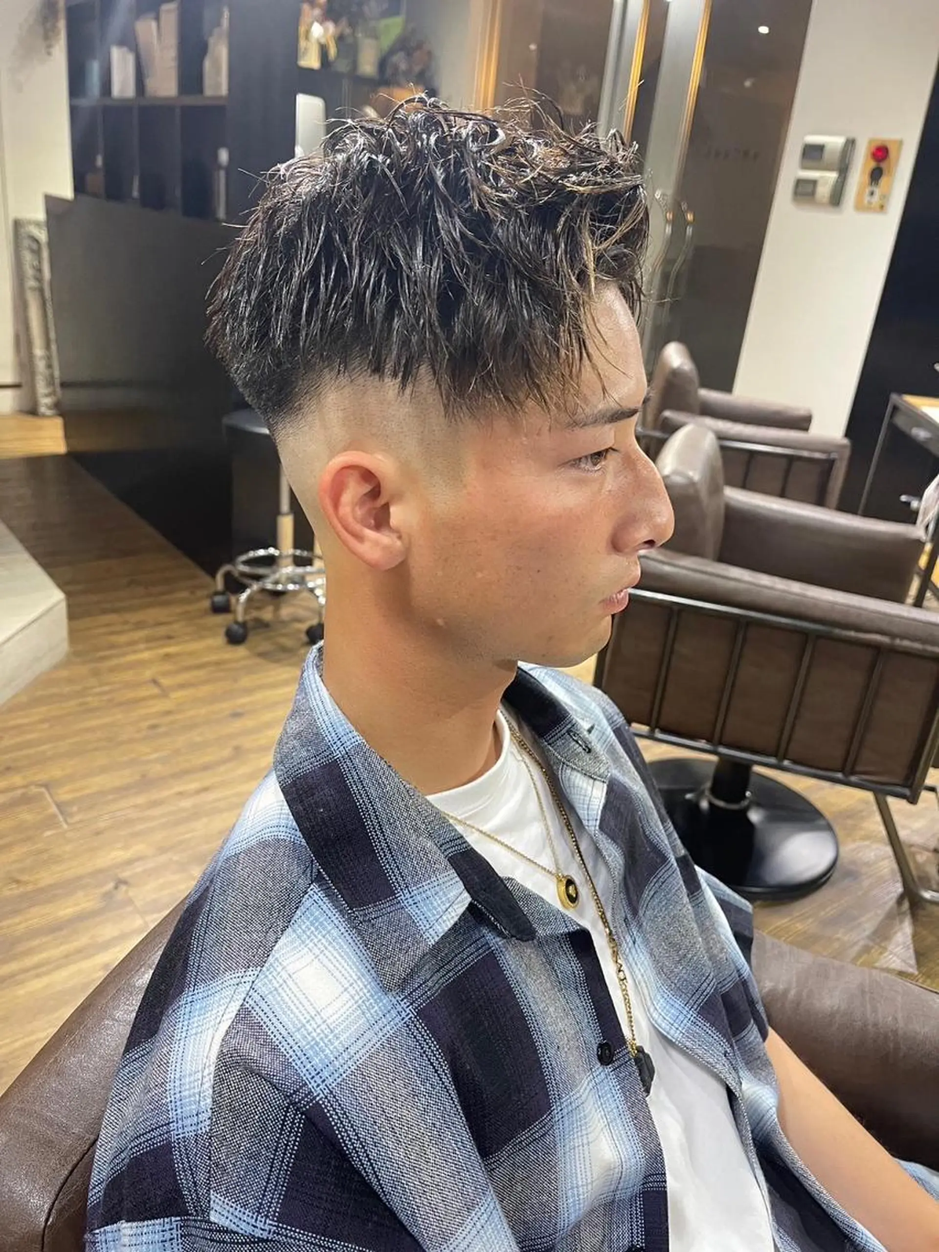 メンズ カット 山影✨バレイヤージュ ハイライト✨メンズ◎のヘアスタイル