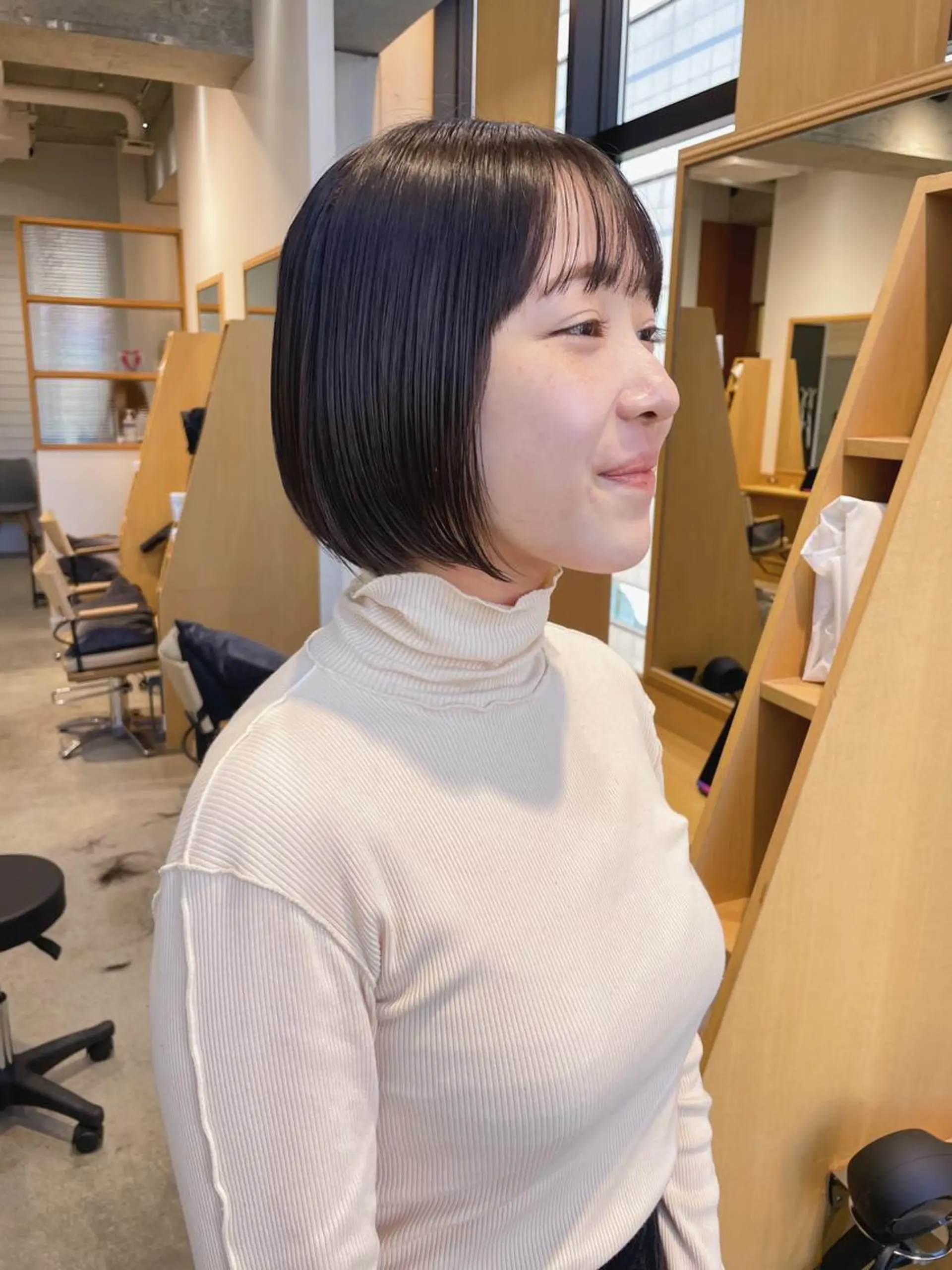 ショート カット ヘアカラー トリートメント 石上 沙也香のヘアスタイル