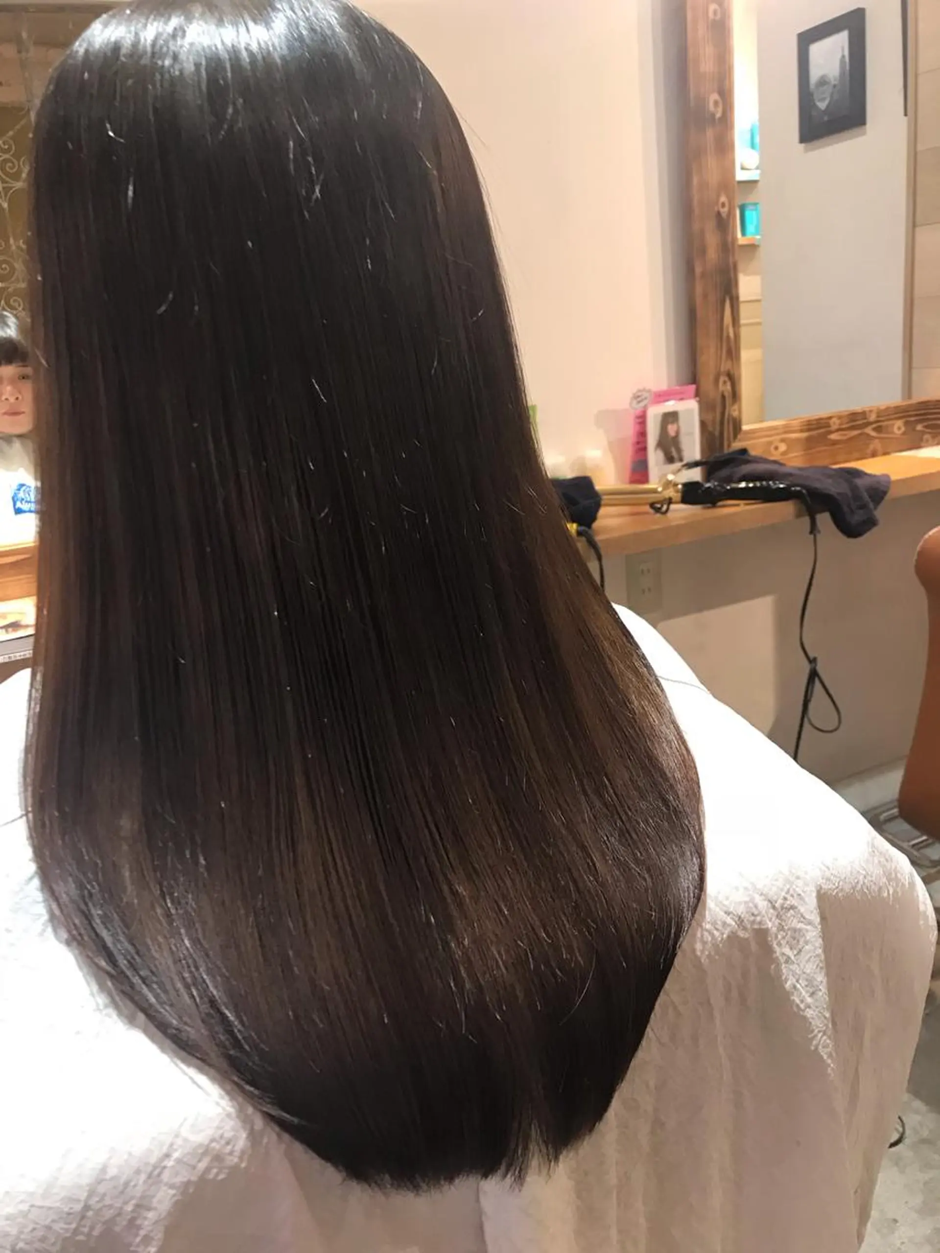 セミロング カラー 髪質改善×矯正🫧 韓国ヘアasamiのヘアスタイル