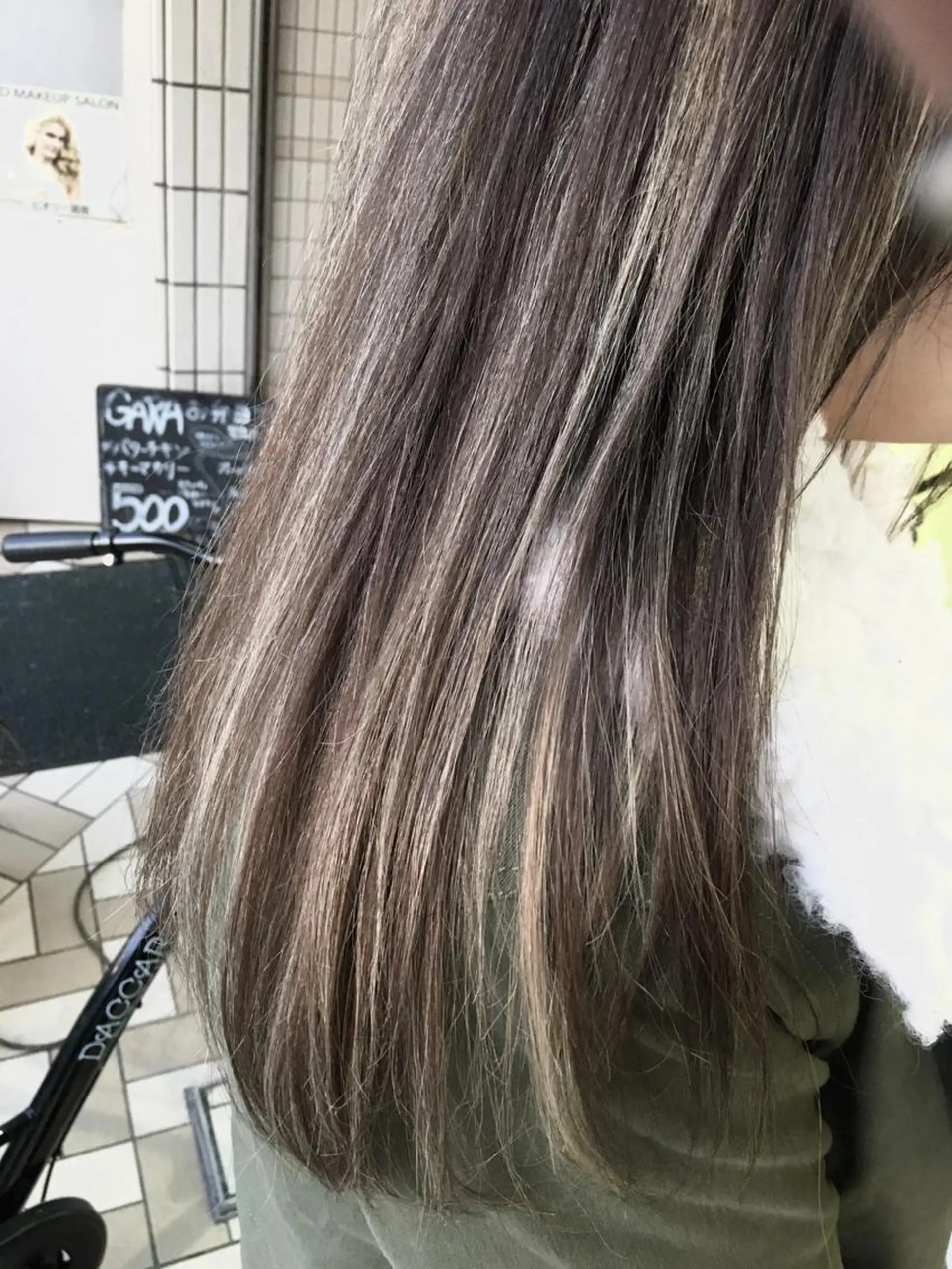 ロング ハイライト ブリーチ無しカラー 👑店長　平松　由のヘアスタイル