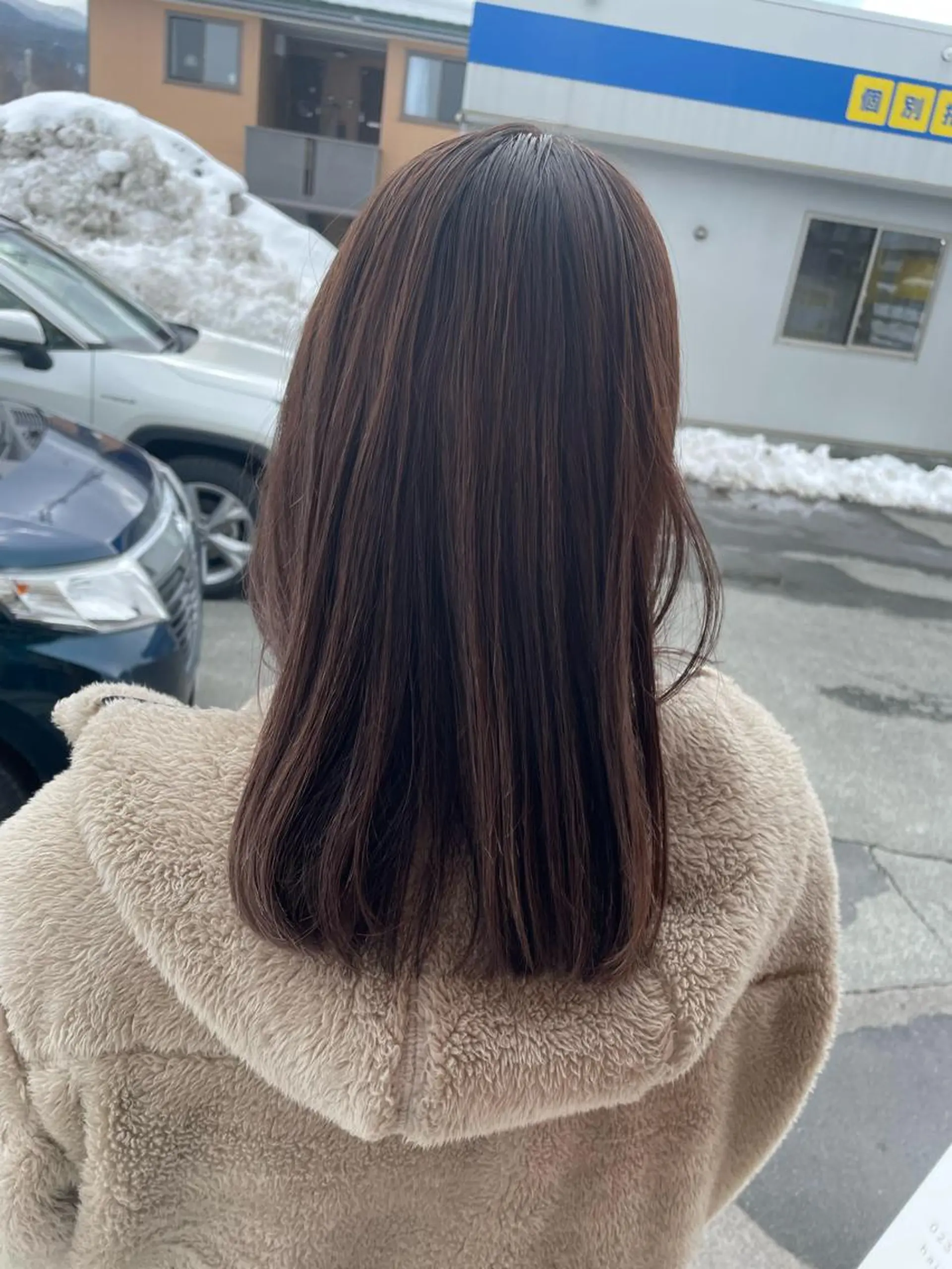 ミディアム カラー カット ヘアカラー SOU所属・ふるかわ れなのヘアスタイル