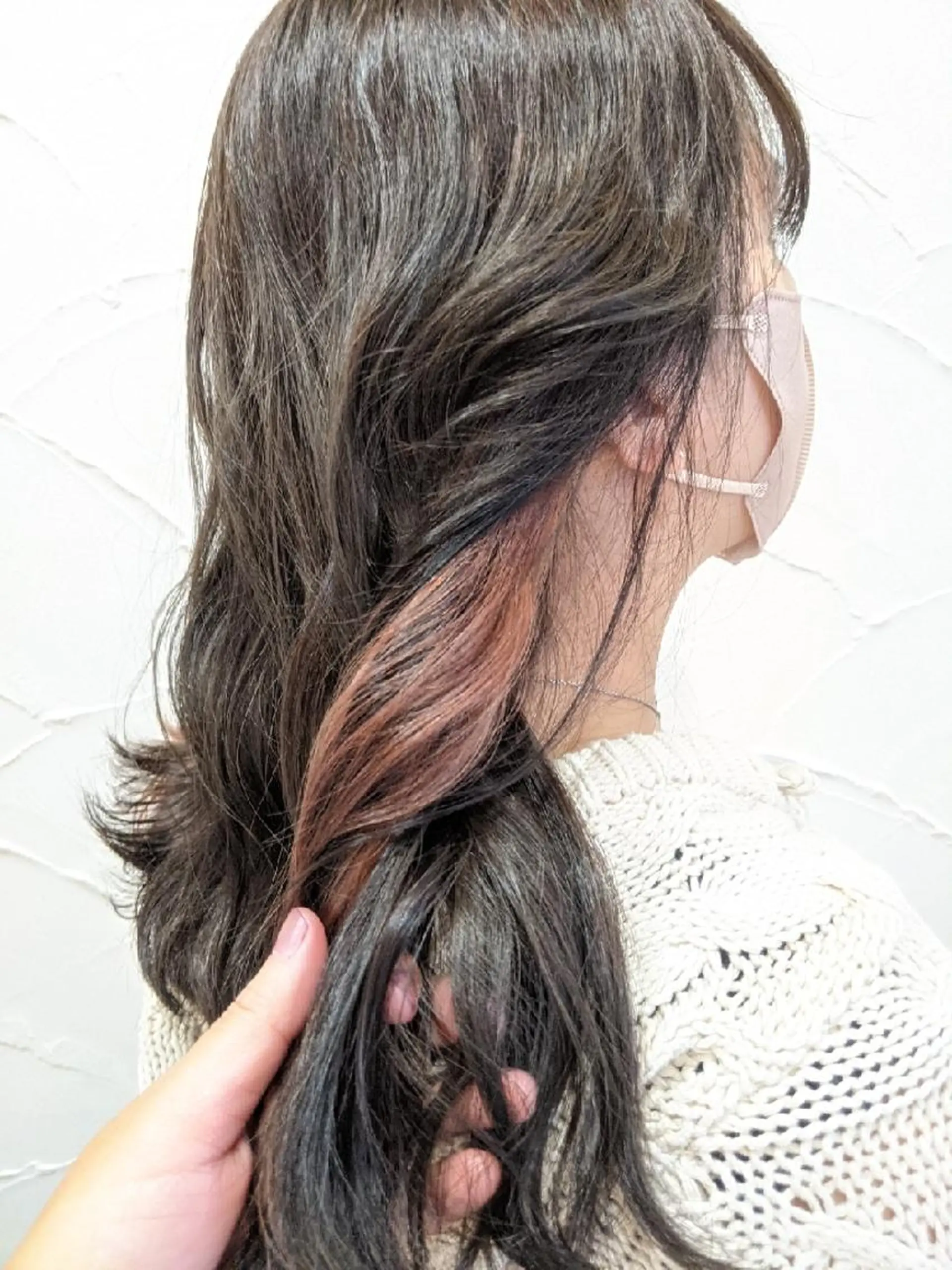 ロング カラー ブリーチ グレージュ ピンクカラー ロング ヘアカラー トリートメント 髪質改善アンブリーチ 店長みやけななのヘアスタイル