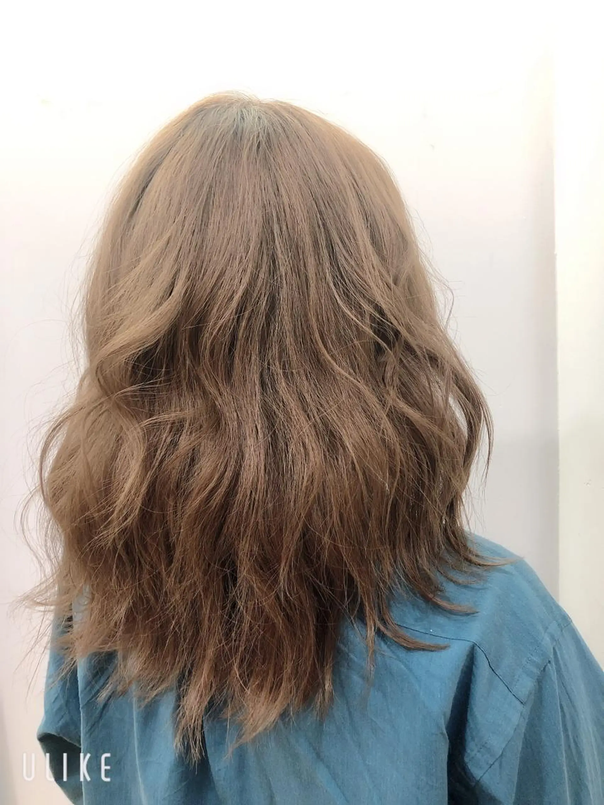 セミロング カルマ・ニュアンス パーマ　須田龍世のヘアスタイル