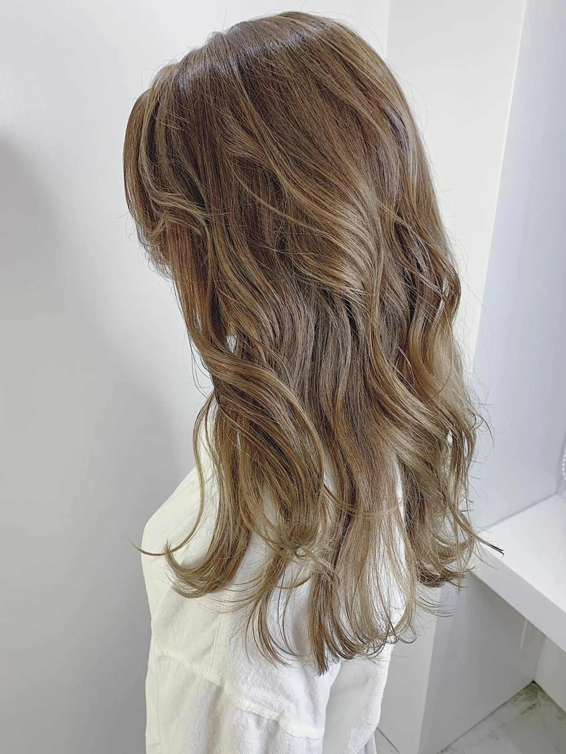 ロング カラー ヘアアレンジ アディクシーカラー ベージュカラー グレージュ ハイライトカラー イルミナカラー ヘアカラー トリートメント ヘッドスパ ヘアセット レイヤーカット/艶髪 🎀笠原 優花🎀のヘアスタイル