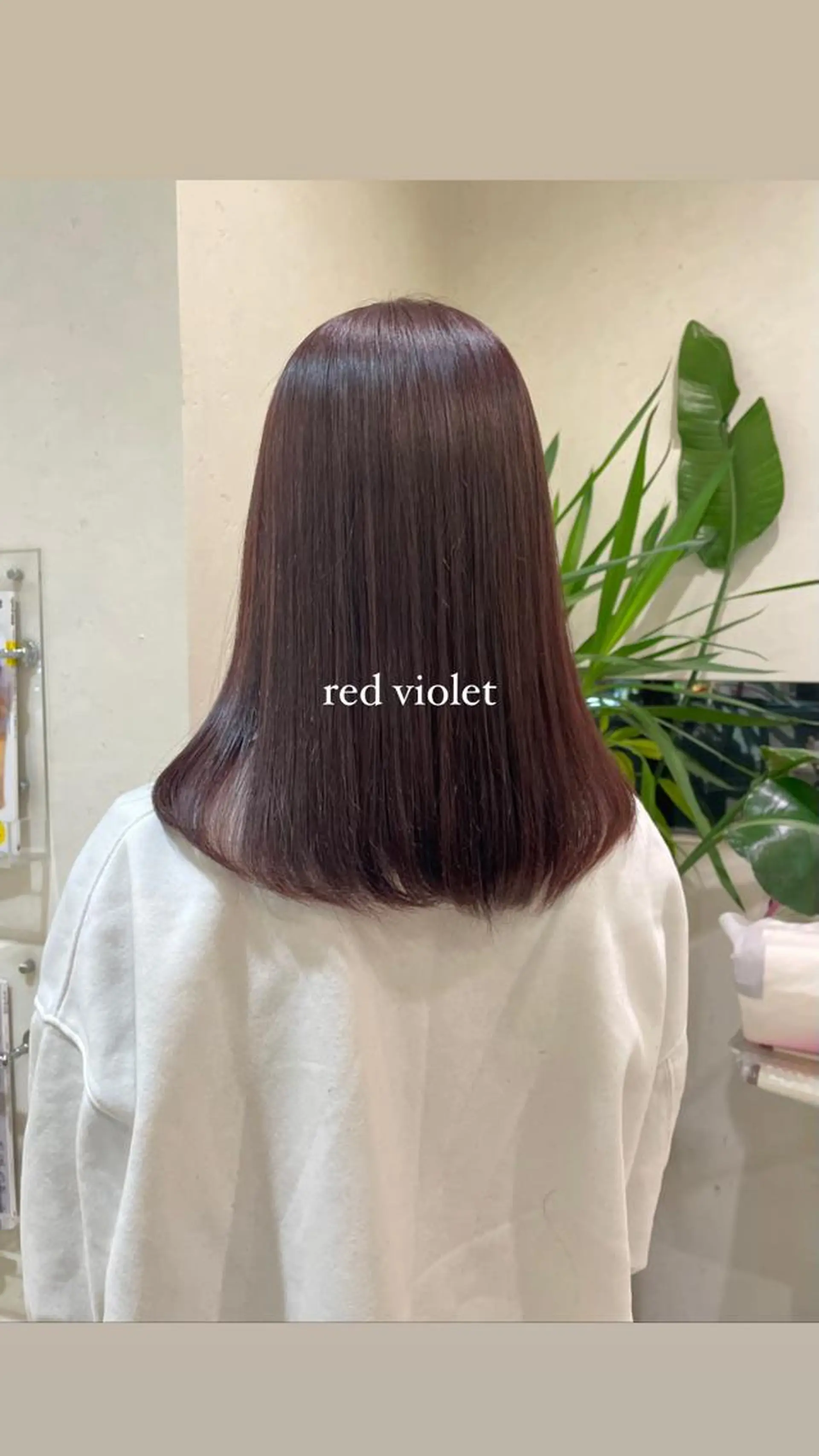 セミロング カラー mika｜寒色カラー ｜ブリーチカラーのヘアスタイル