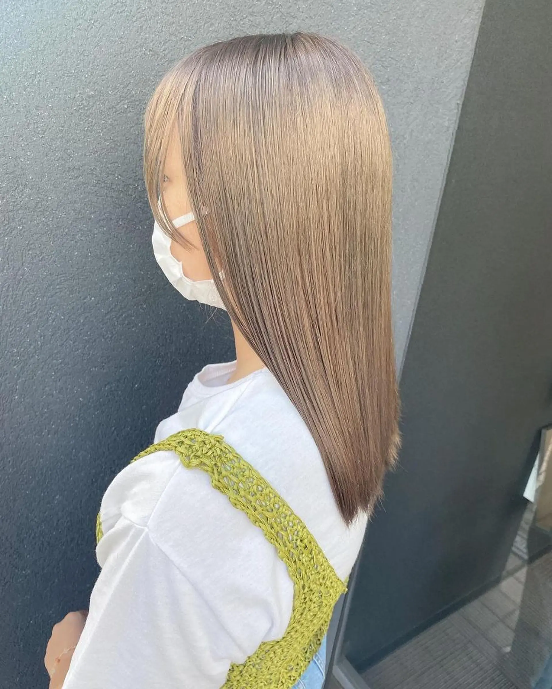 カラー セミロング 髪質改善 Noe心斎橋店のヘアスタイル