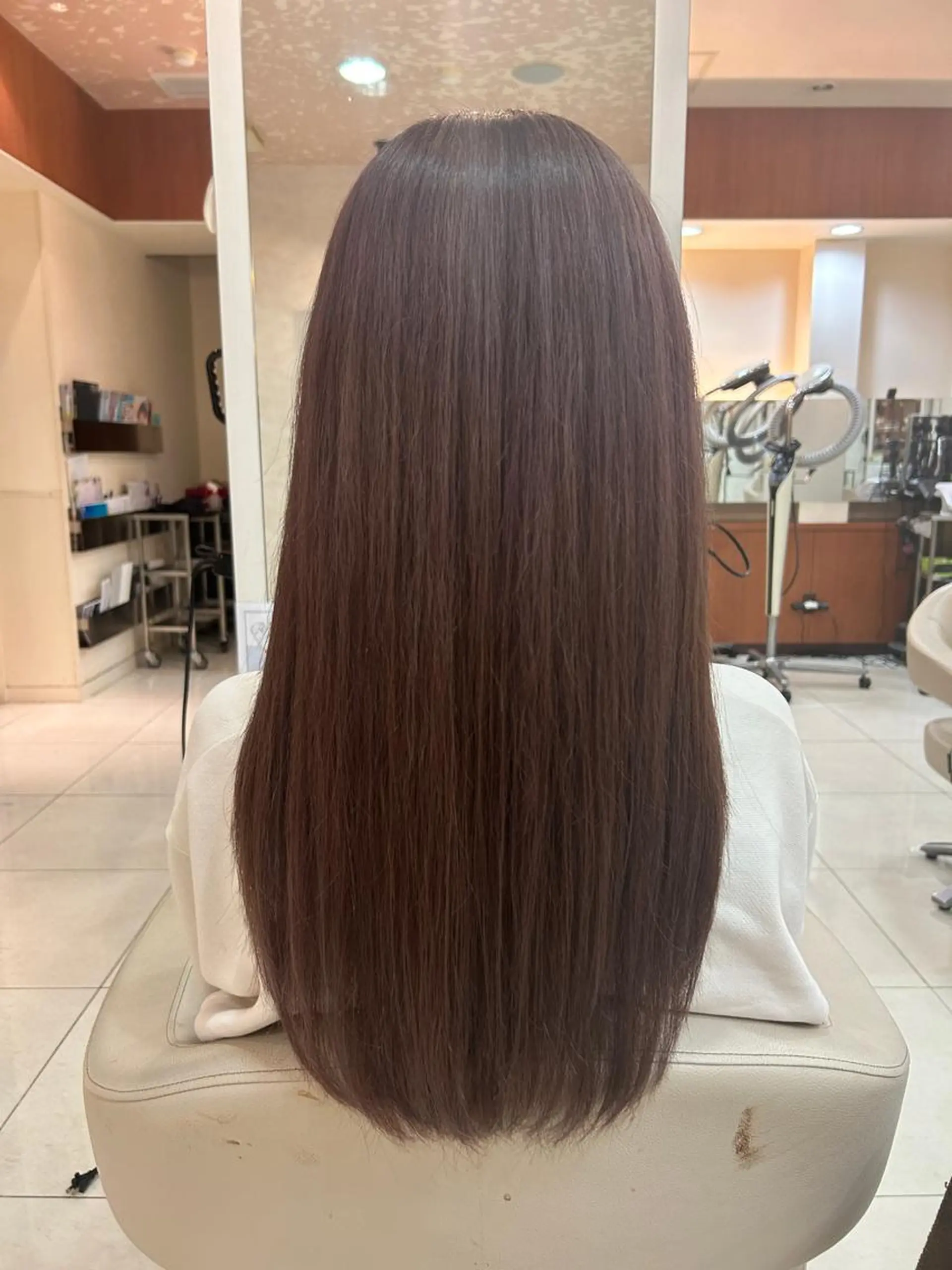 ロング カラー ピンクカラー 縮毛矯正 レイフィールド滝ノ水店所属・RayField かおるのヘアスタイル