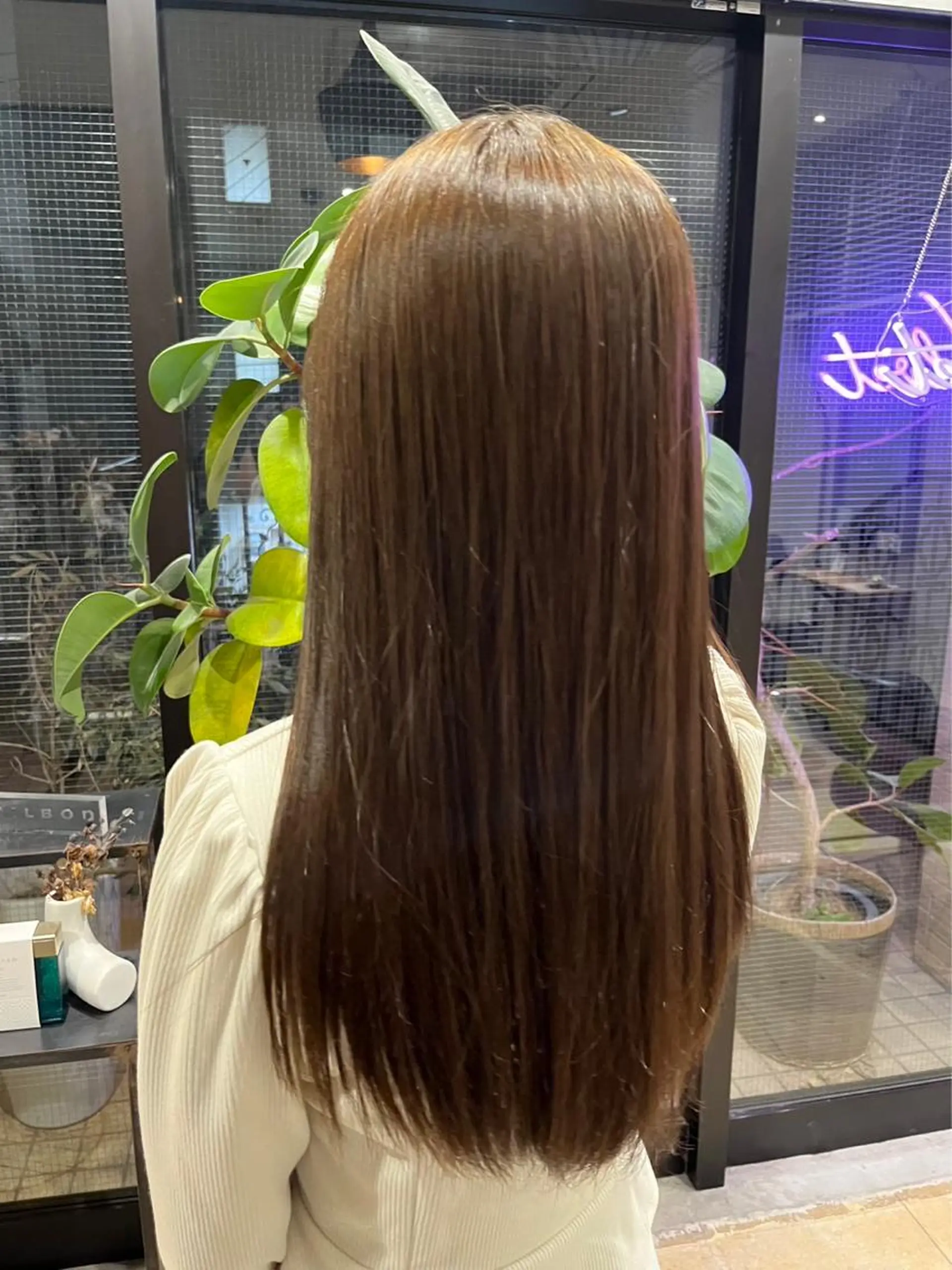 ロング ヘアカラー 太田 渚遊のヘアスタイル