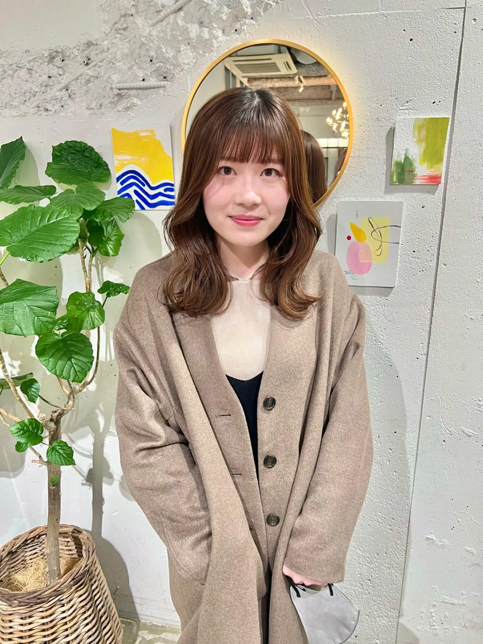 セミロング カット ヘアカラー トリートメント 石井 菜々のヘアスタイル