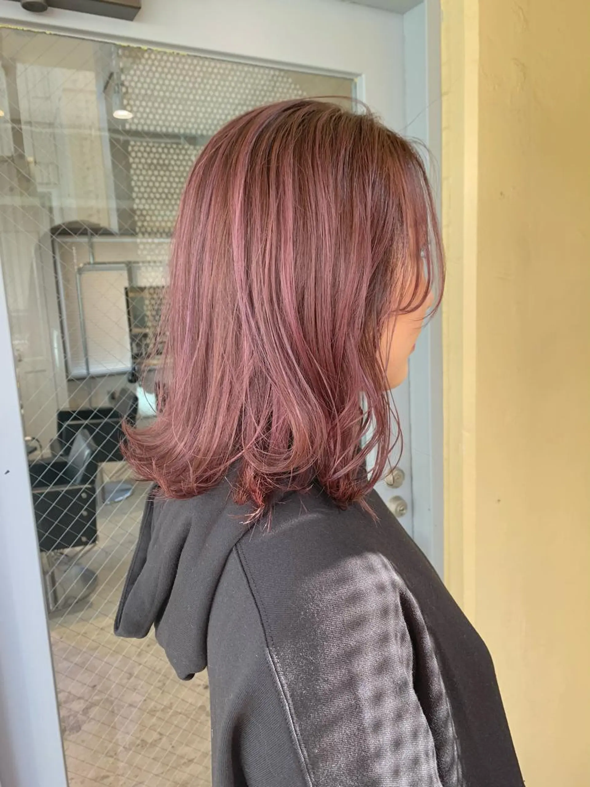 ミディアム カラー ヘアカラー トリートメント 髪質改善period.所属・いしかわまい🎀 髪質改善特価サロンのヘアスタイル
