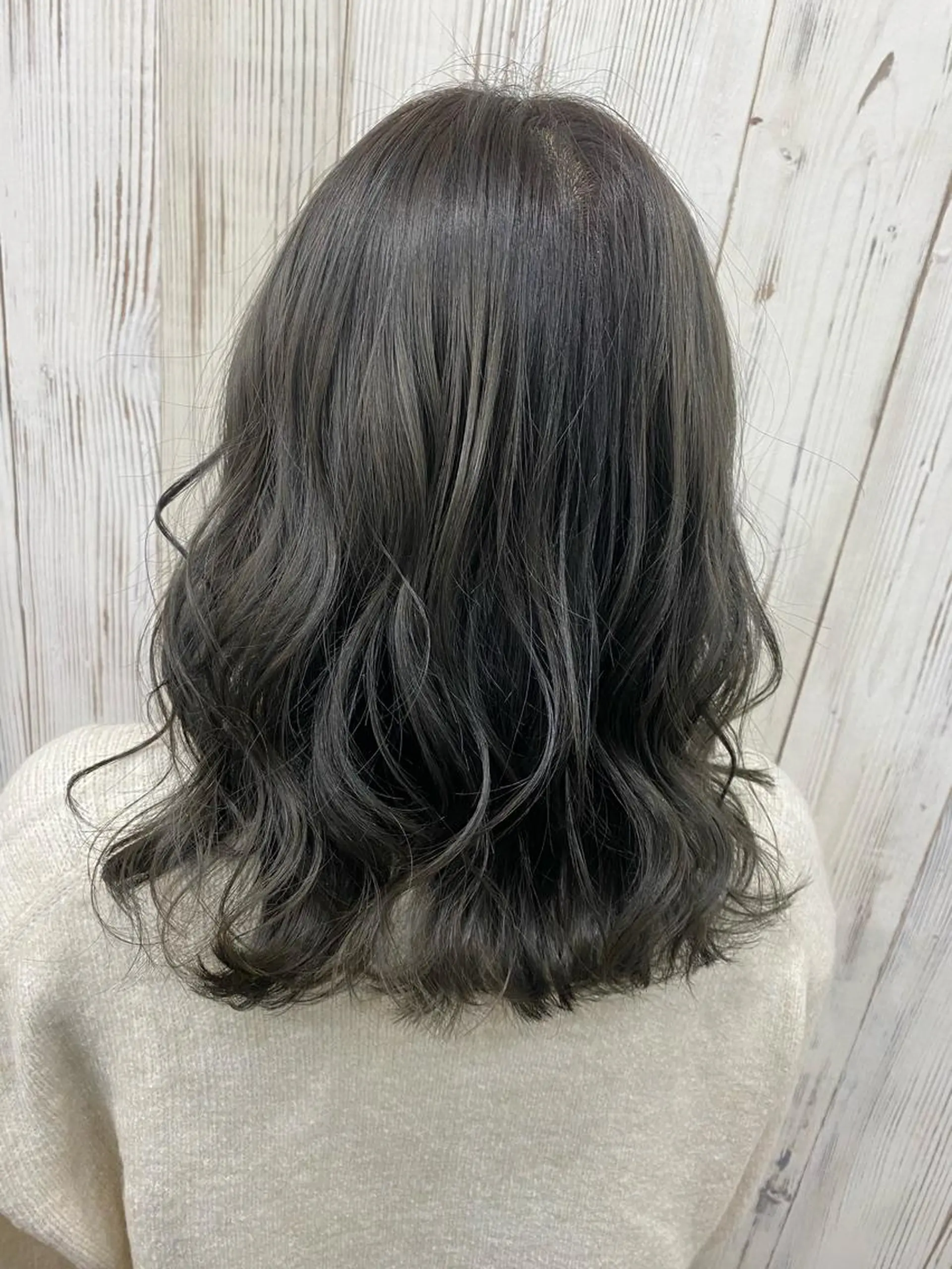 ミディアム 【.ico】心斎橋 飛田ゆうきのヘアスタイル