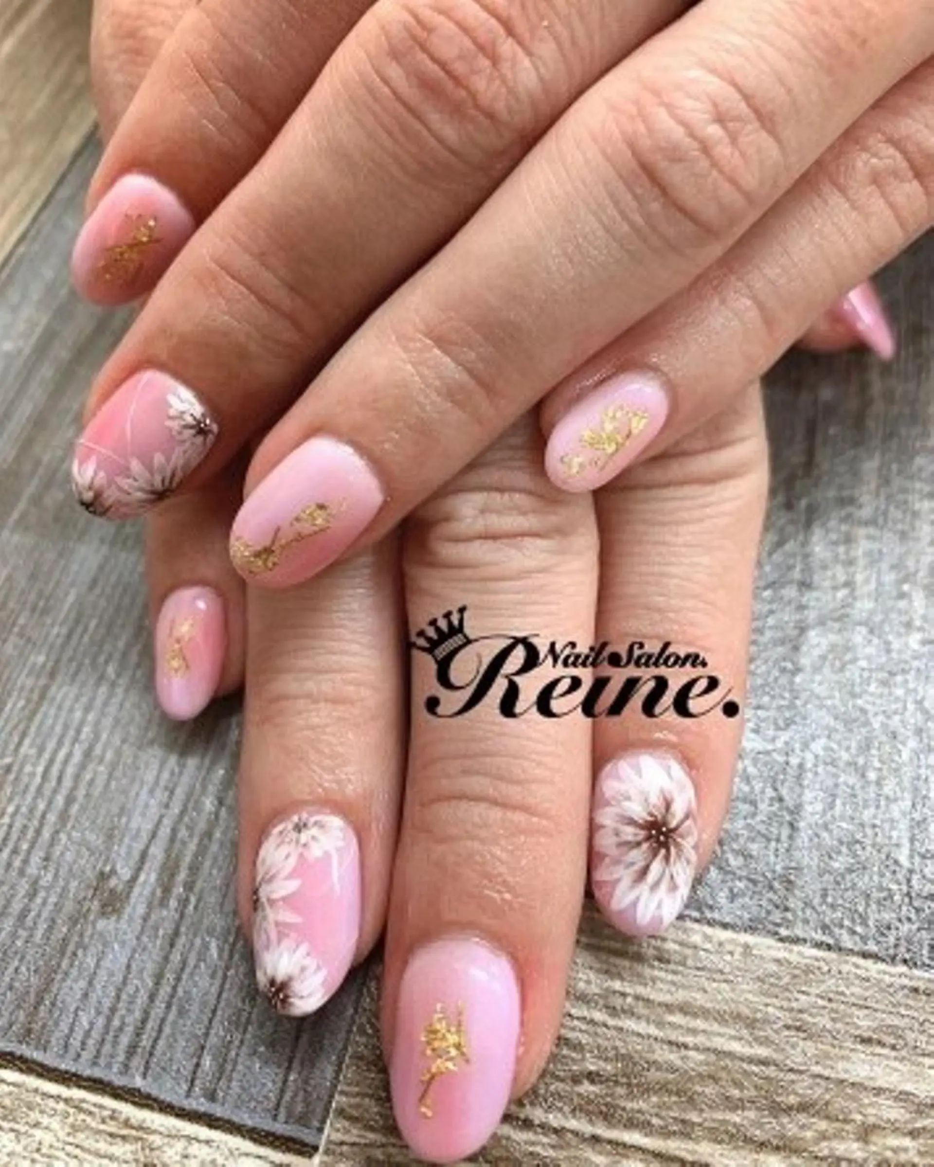 ネイル ピンク Nailsalon Reine所属・玉栄 伶奈のネイルデザイン